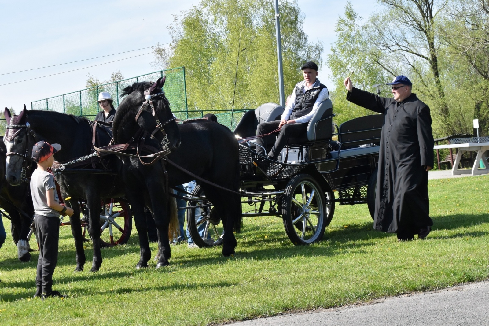 Zdjęcie w galerii na portalu naszwodzislaw.com: Sezon jeździecki w Godowie rozpoczęty [FOTO] wiadomości z regionu