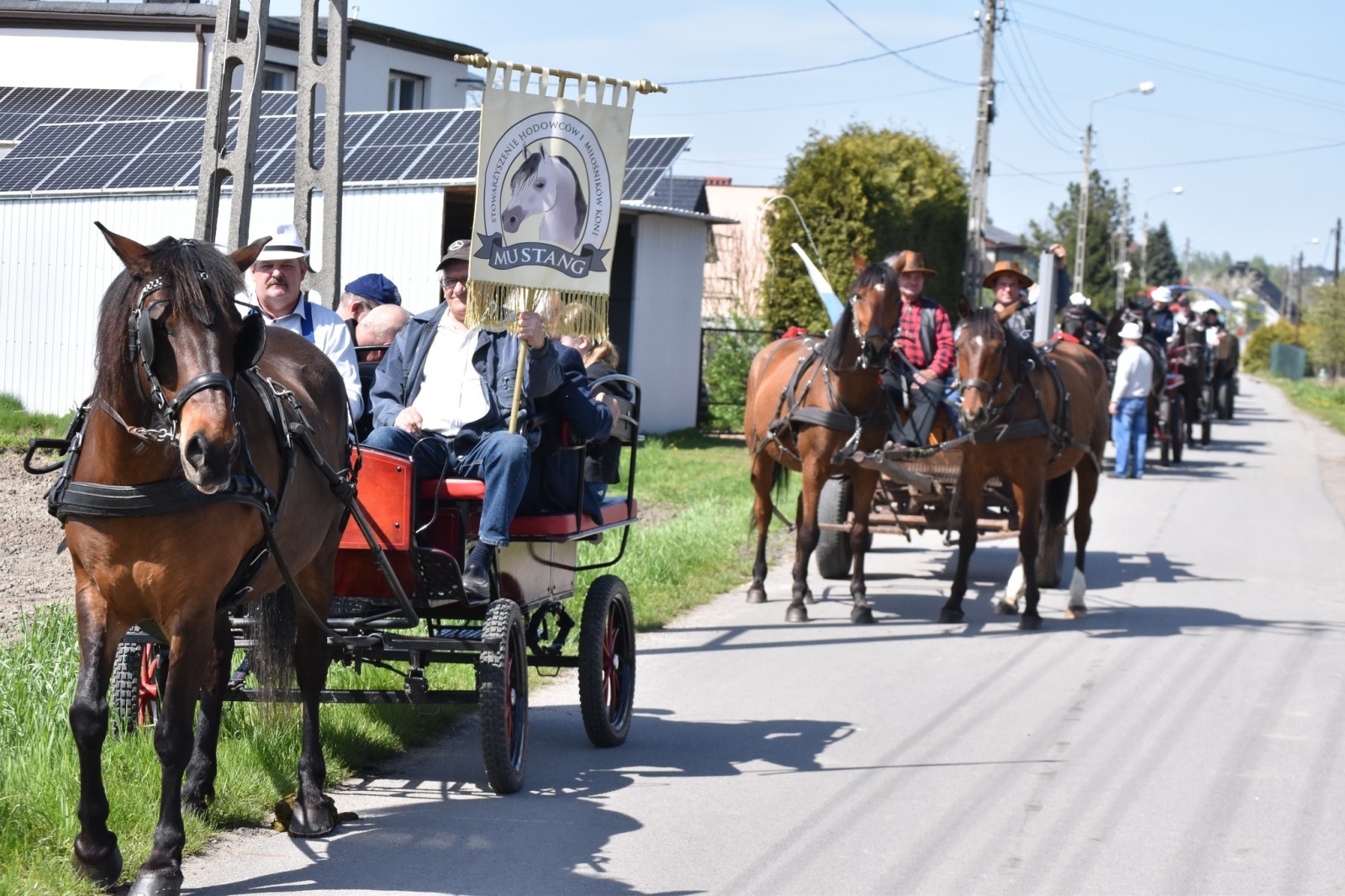 Zdjęcie w galerii na portalu naszwodzislaw.com: Sezon jeździecki w Godowie rozpoczęty [FOTO] wiadomości z regionu