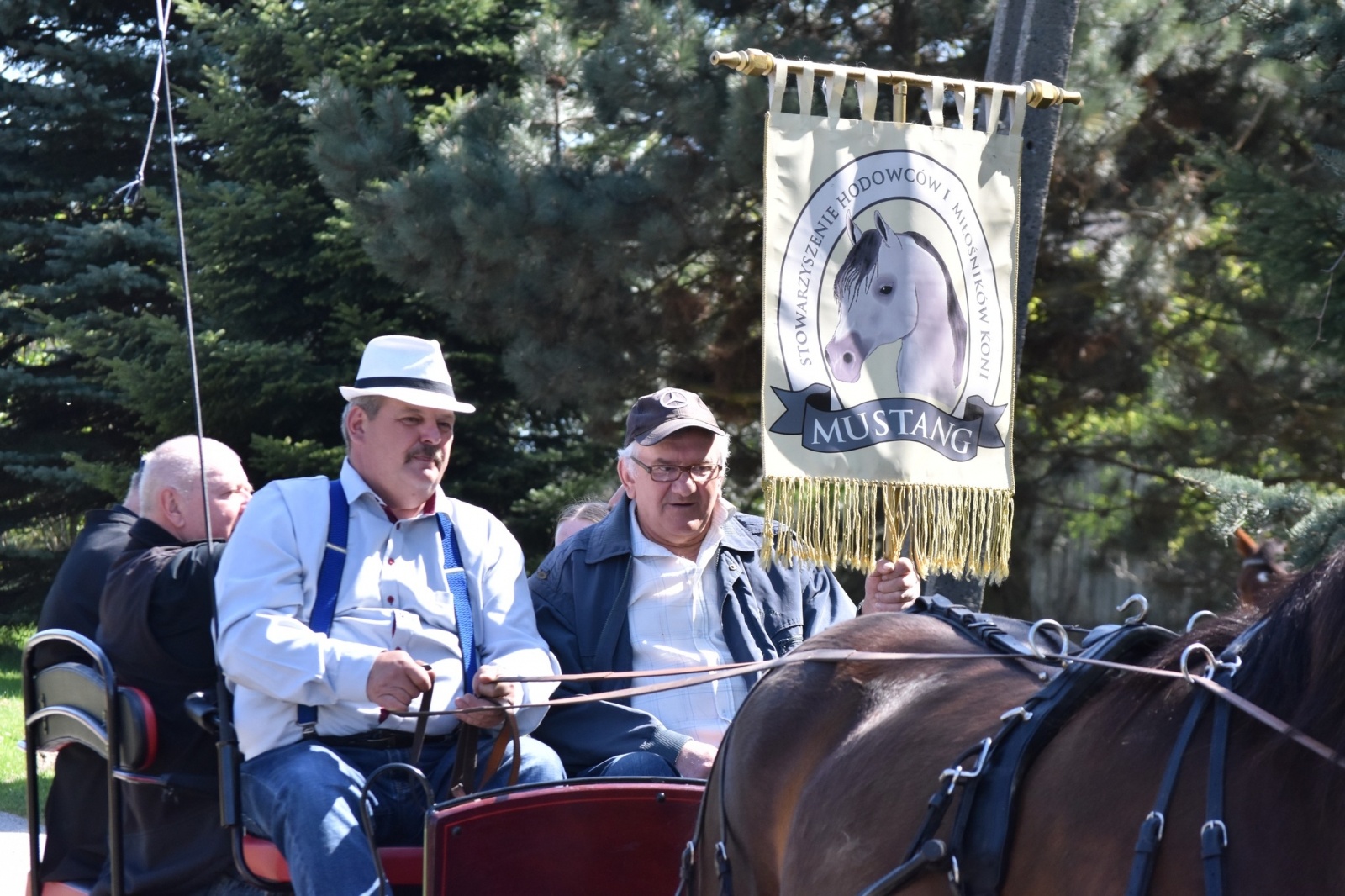 Zdjęcie w galerii na portalu naszwodzislaw.com: Sezon jeździecki w Godowie rozpoczęty [FOTO] wiadomości z regionu