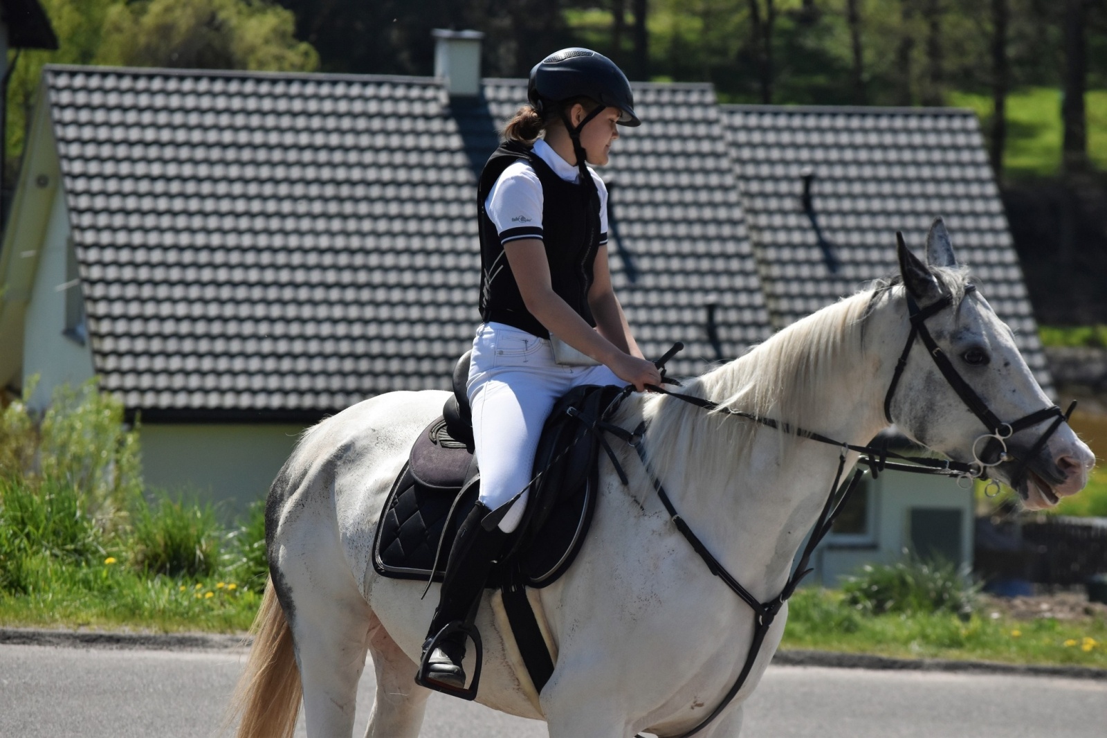 Zdjęcie w galerii na portalu naszwodzislaw.com: Sezon jeździecki w Godowie rozpoczęty [FOTO] wiadomości z regionu
