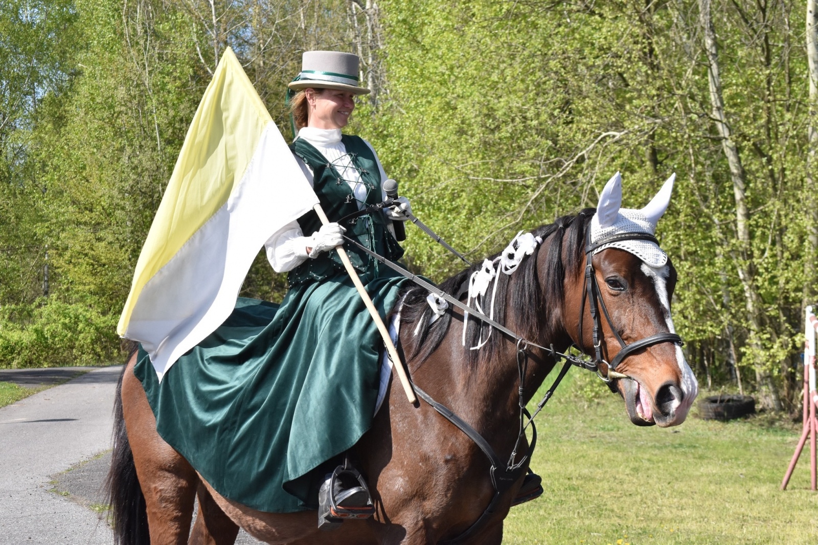 Zdjęcie w galerii na portalu naszwodzislaw.com: Sezon jeździecki w Godowie rozpoczęty [FOTO] wiadomości z regionu