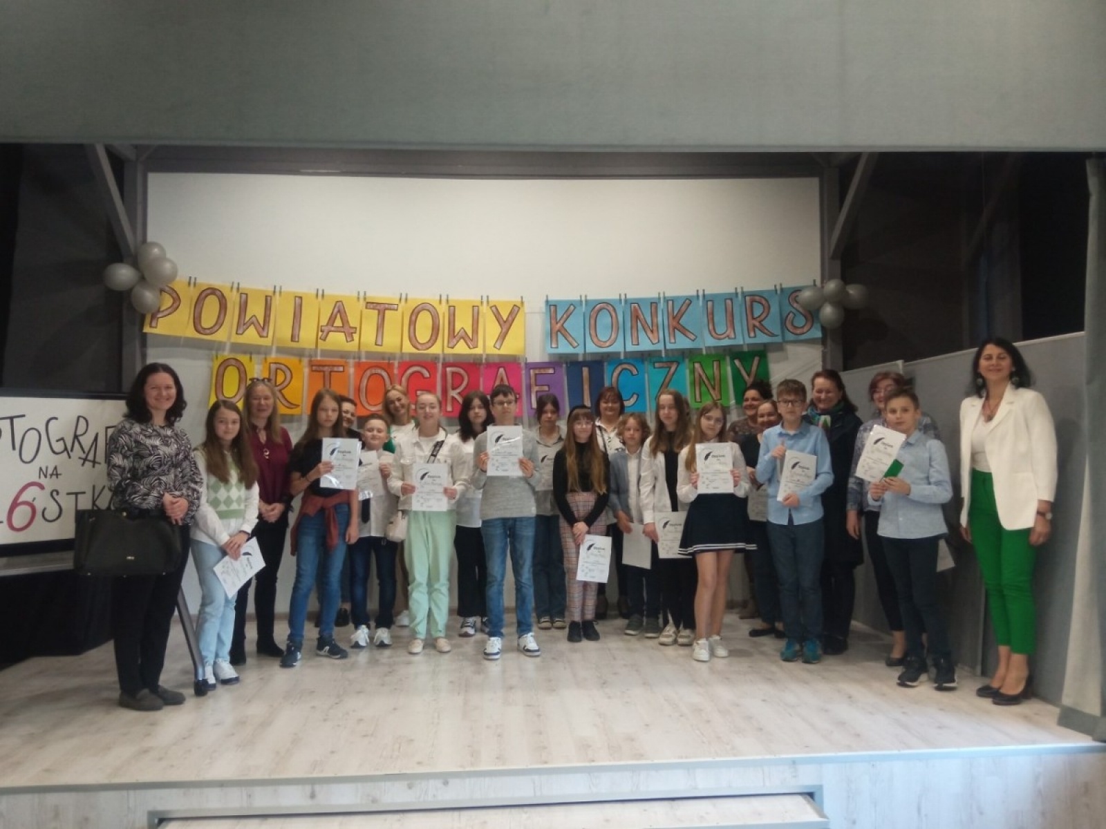Zdjęcie w galerii na portalu naszwodzislaw.com: Powiatowy konkurs ortograficzny za nami wiadomości z regionu