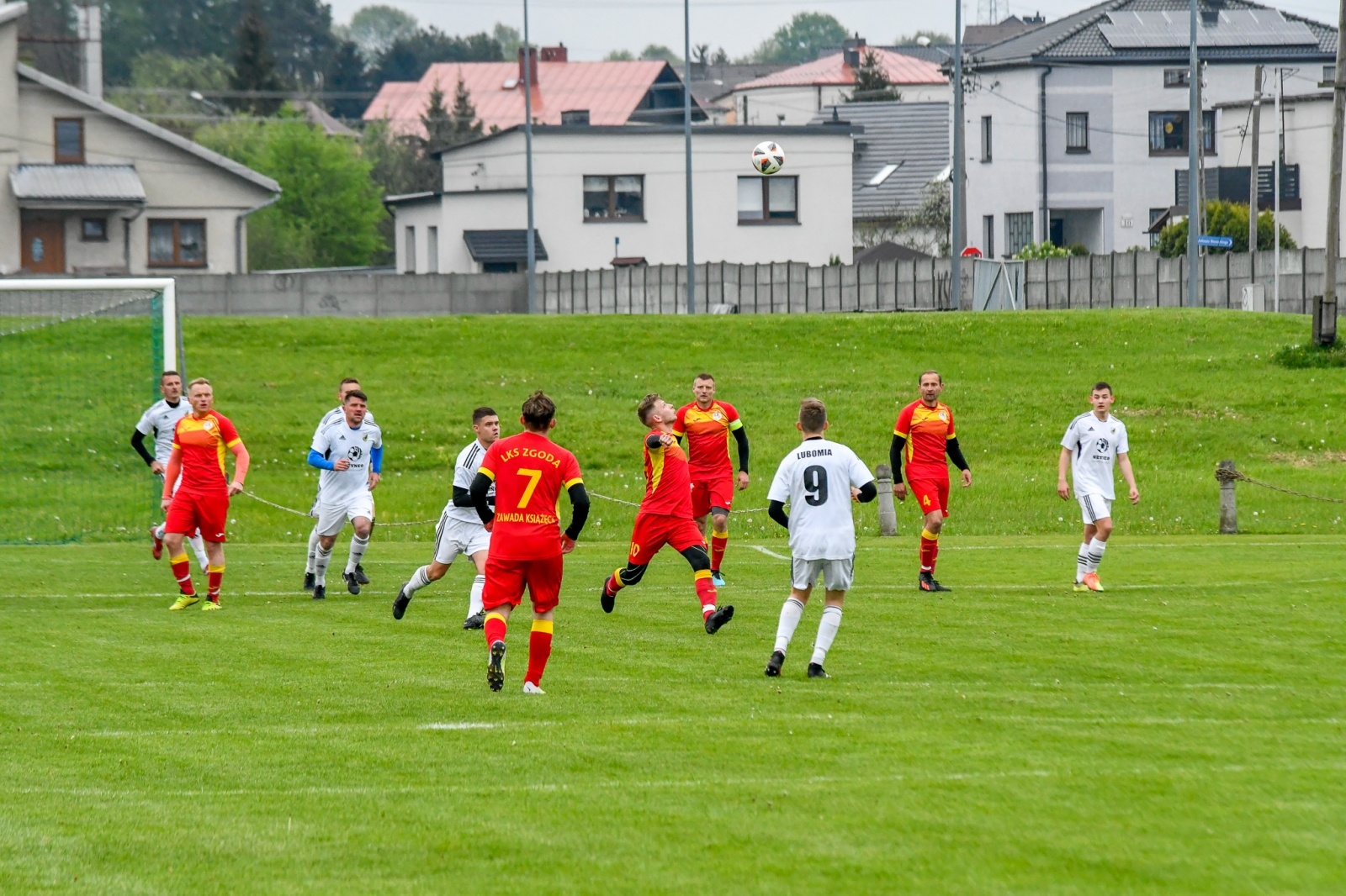 Zdjęcie w galerii na portalu naszwodzislaw.com: Lubomia pewnie pokonała Zgodę Zawada Książęca [FOTO] wiadomości z regionu