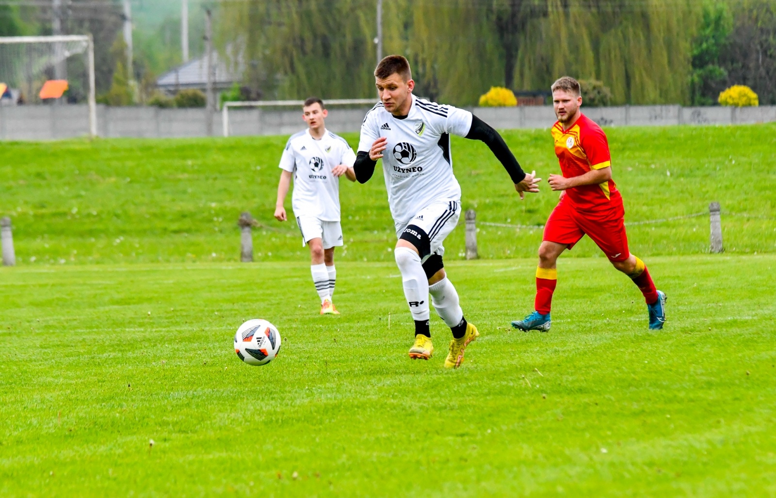 Zdjęcie w galerii na portalu naszwodzislaw.com: Lubomia pewnie pokonała Zgodę Zawada Książęca [FOTO] wiadomości z regionu