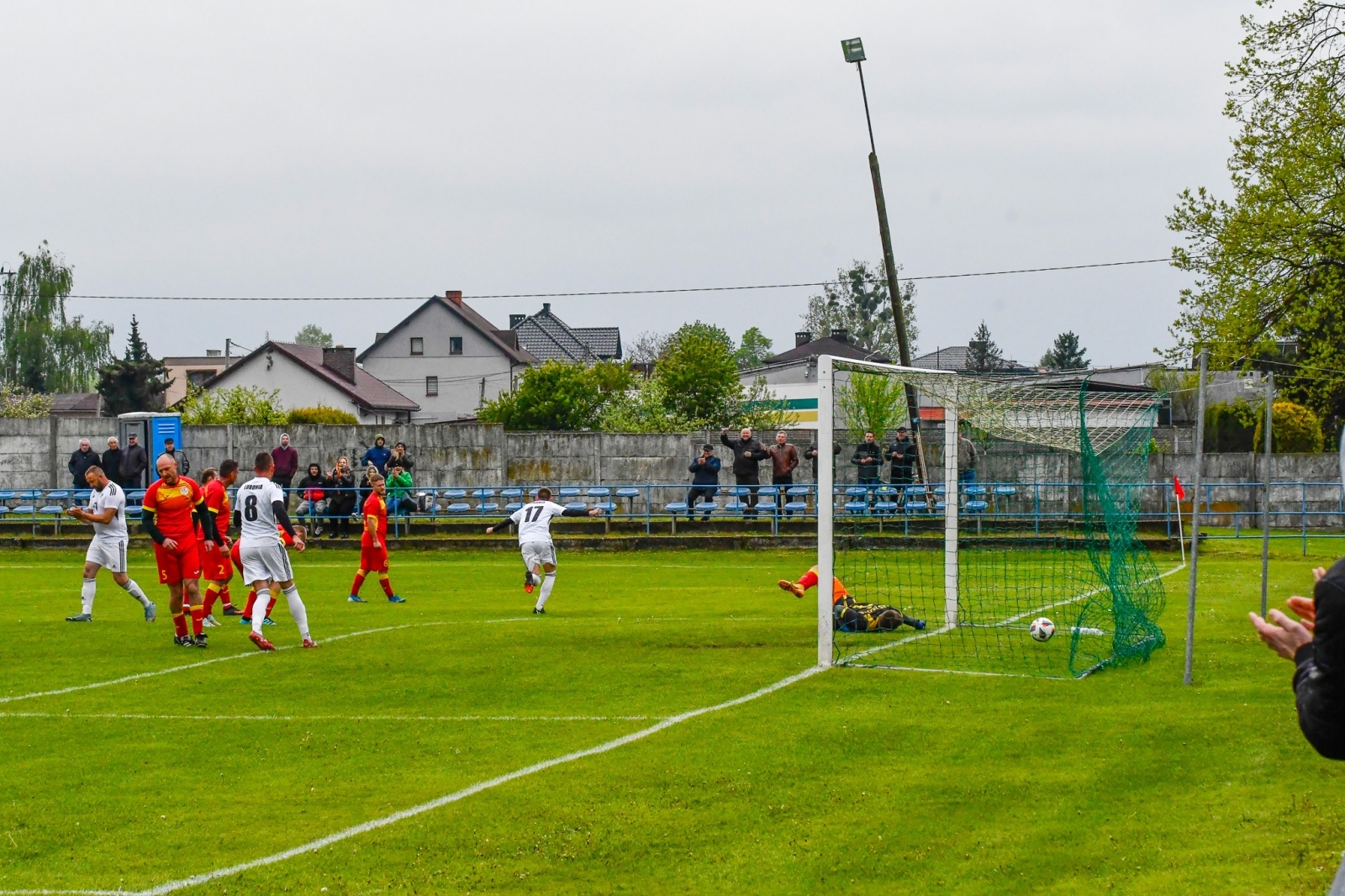 Zdjęcie w galerii na portalu naszwodzislaw.com: Lubomia pewnie pokonała Zgodę Zawada Książęca [FOTO] wiadomości z regionu