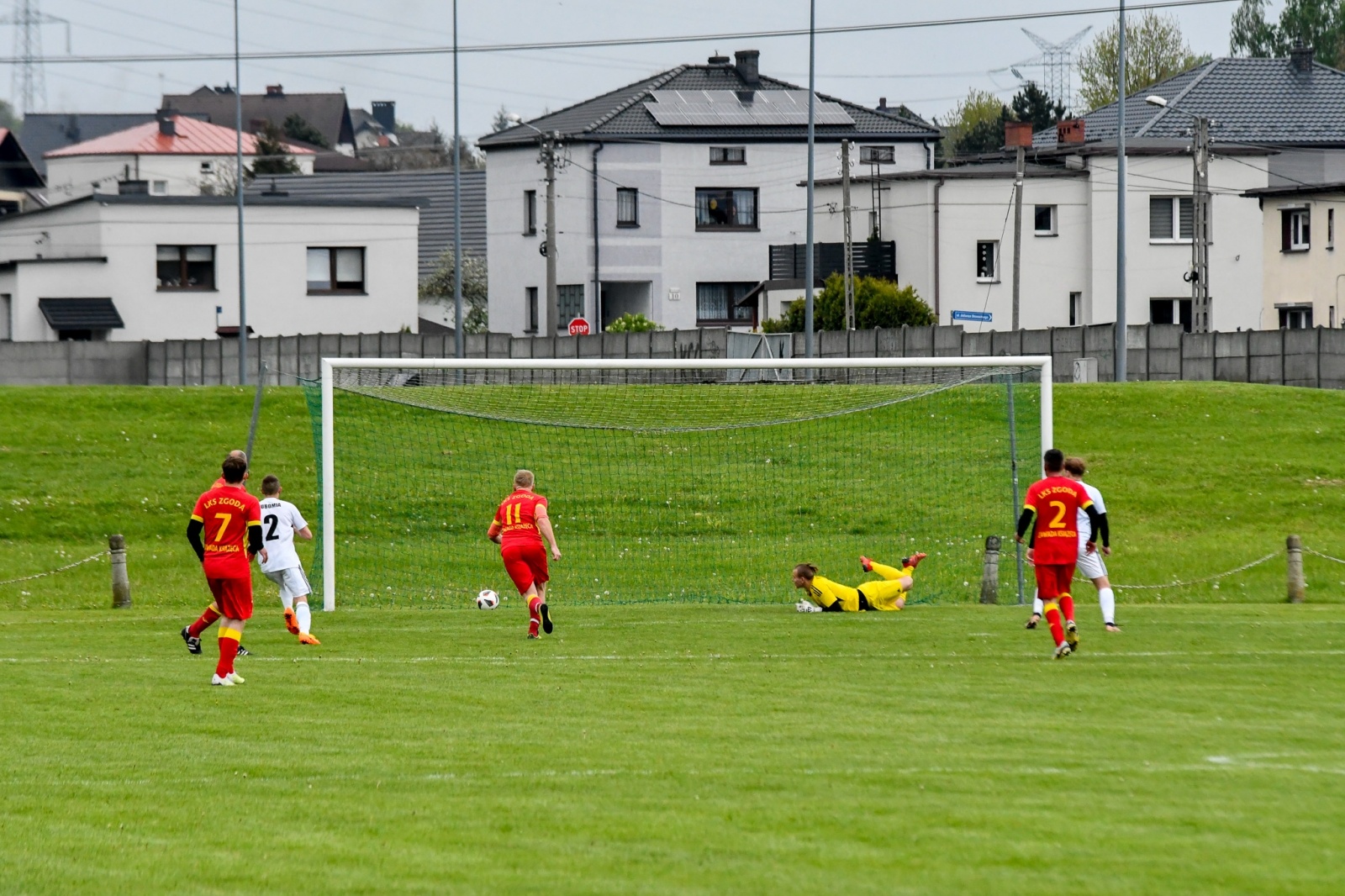 Zdjęcie w galerii na portalu naszwodzislaw.com: Lubomia pewnie pokonała Zgodę Zawada Książęca [FOTO] wiadomości z regionu