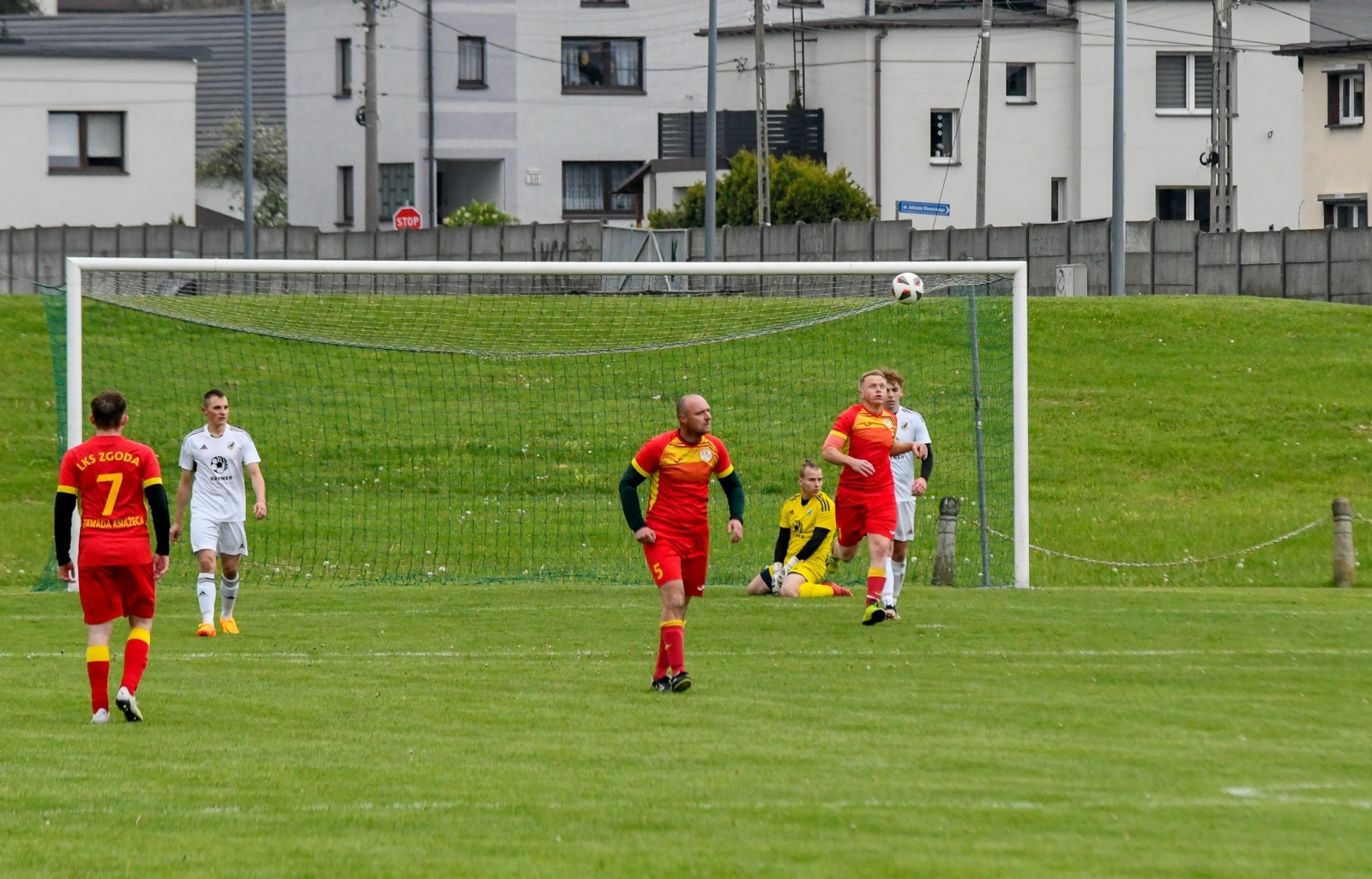 Zdjęcie w galerii na portalu naszwodzislaw.com: Lubomia pewnie pokonała Zgodę Zawada Książęca [FOTO] wiadomości z regionu