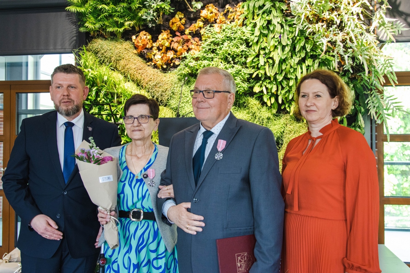 Zdjęcie w galerii na portalu naszwodzislaw.com: Od 50 lat idą wspólnie przez życie. Złote gody w Wodzisławiu Śląskim [FOTO] wiadomości z regionu
