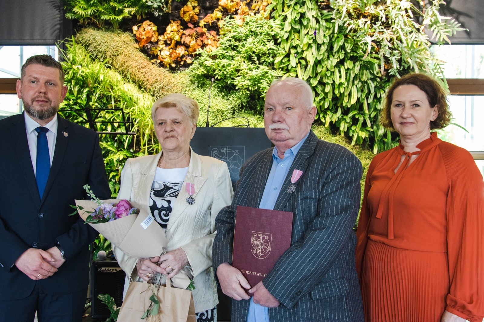 Zdjęcie w galerii na portalu naszwodzislaw.com: Od 50 lat idą wspólnie przez życie. Złote gody w Wodzisławiu Śląskim [FOTO] wiadomości z regionu