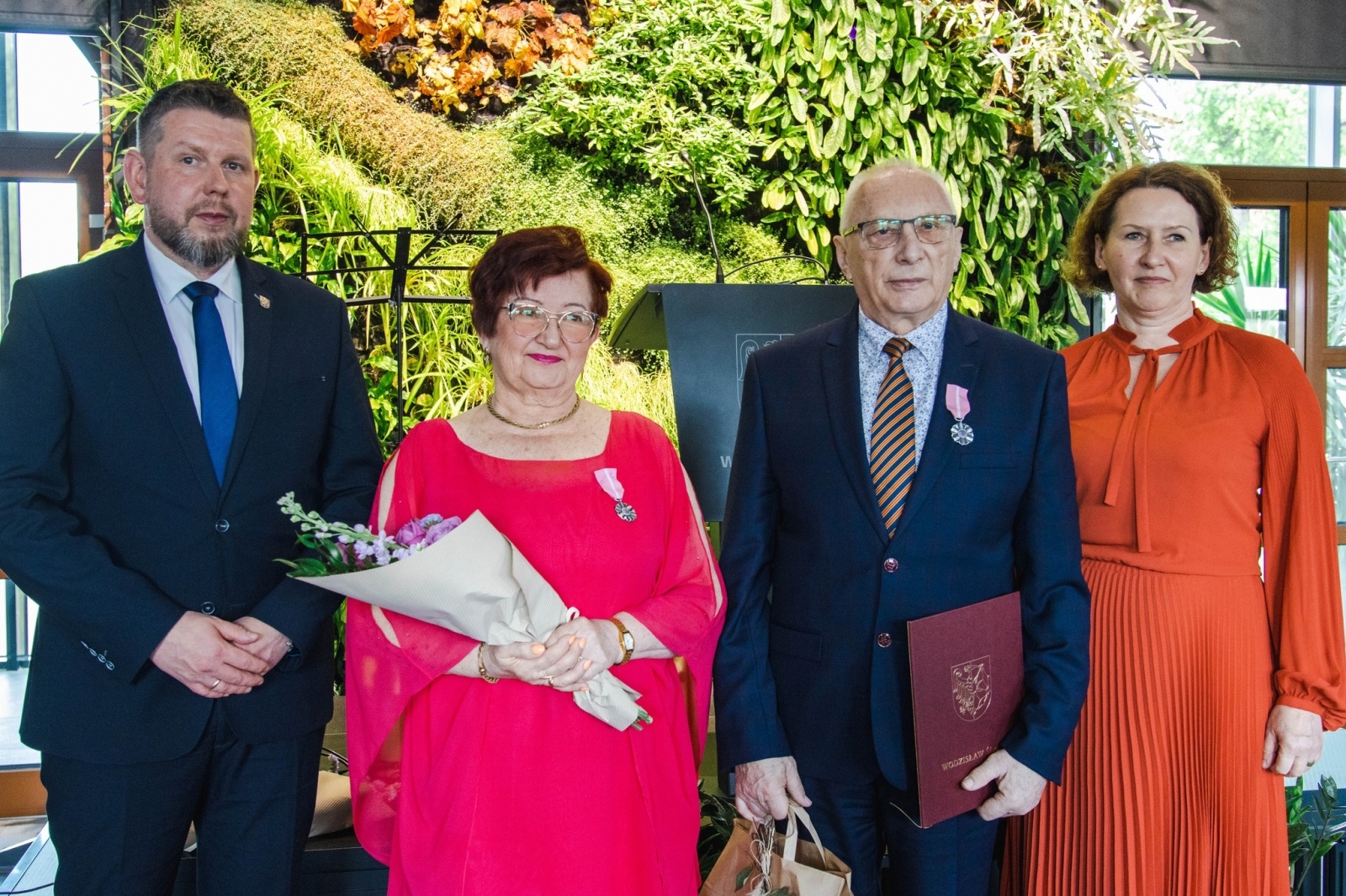 Zdjęcie w galerii na portalu naszwodzislaw.com: Od 50 lat idą wspólnie przez życie. Złote gody w Wodzisławiu Śląskim [FOTO] wiadomości z regionu