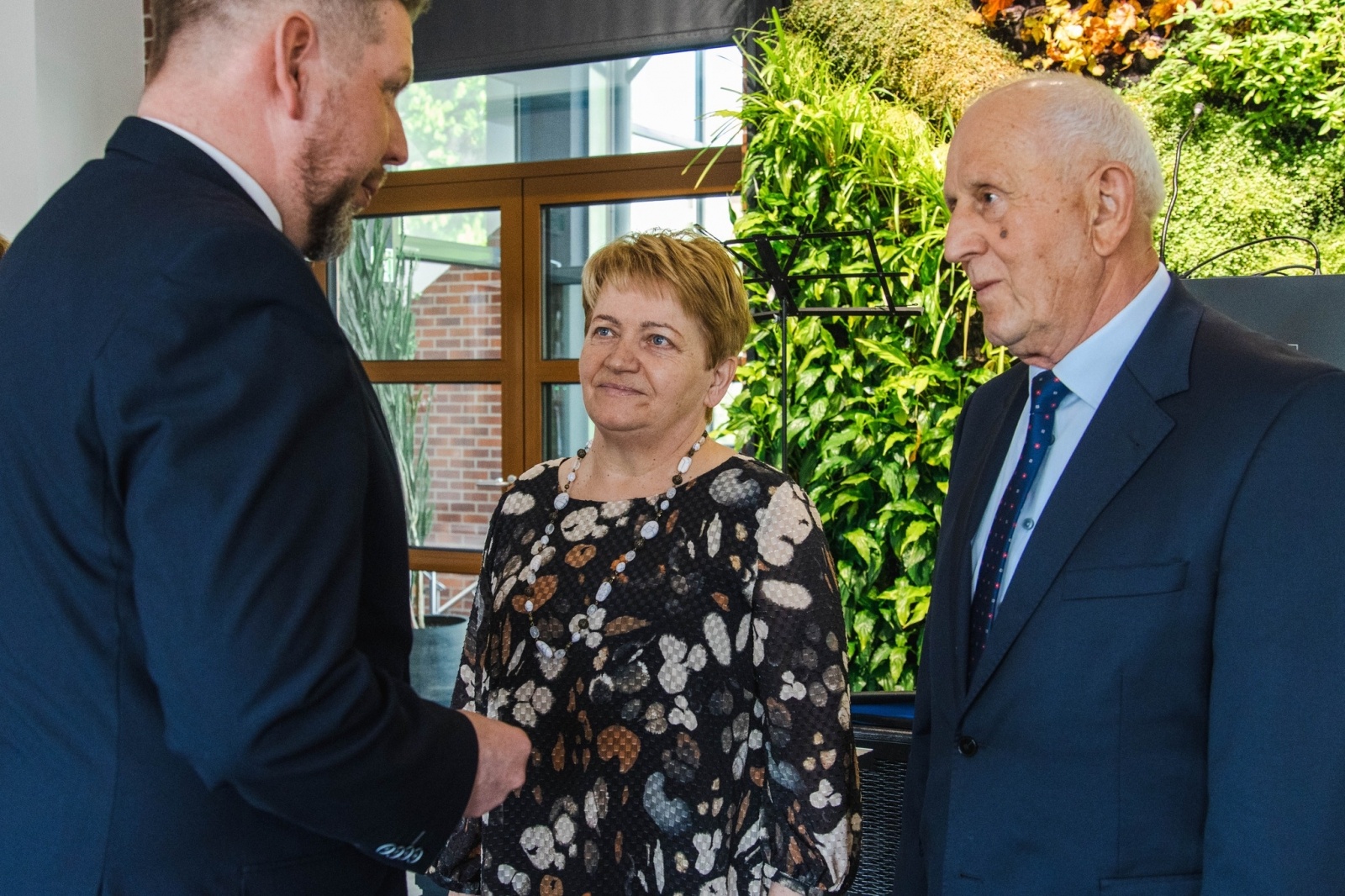 Zdjęcie w galerii na portalu naszwodzislaw.com: Od 50 lat idą wspólnie przez życie. Złote gody w Wodzisławiu Śląskim [FOTO] wiadomości z regionu