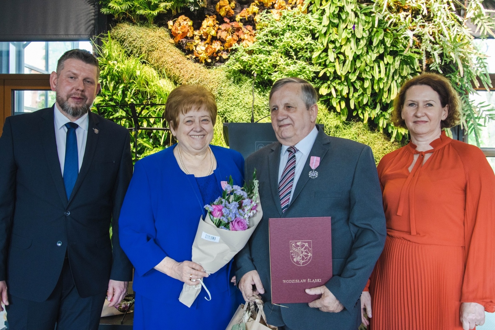 Zdjęcie w galerii na portalu naszwodzislaw.com: Od 50 lat idą wspólnie przez życie. Złote gody w Wodzisławiu Śląskim [FOTO] wiadomości z regionu