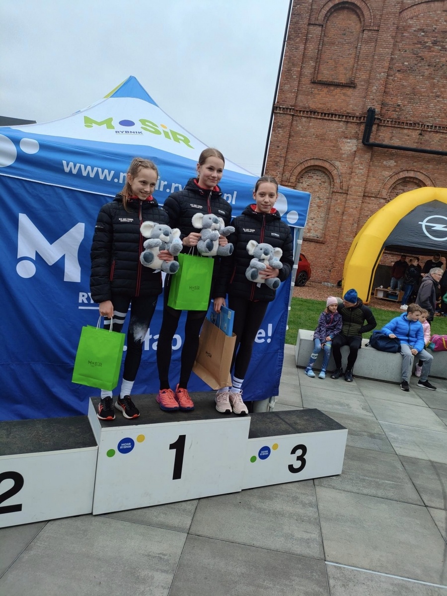 Zdjęcie w galerii na portalu naszwodzislaw.com: XVI Bieg Wiosny. Medale zawodniczek KS Ski Team Wodzisław Śląski wiadomości z regionu
