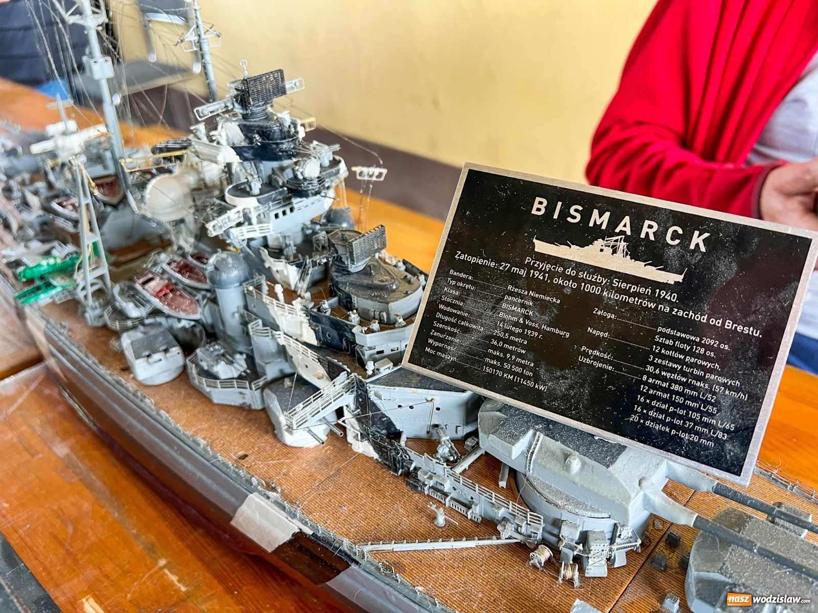 Zdjęcie w galerii na portalu naszwodzislaw.com: Ruszył wielki jarmark na granicy. Przyjechał bohater programu Łowcy skarbów wiadomości z regionu