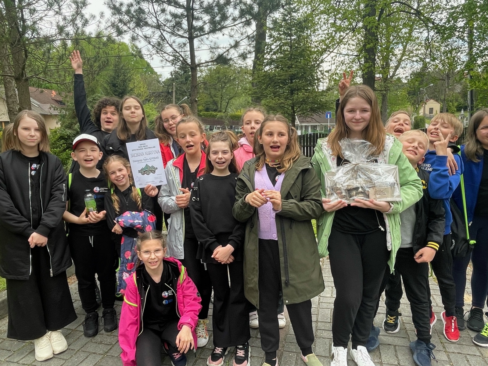 Zdjęcie w galerii na portalu naszwodzislaw.com: Srebrna Kurtyna dla wodzisławskiego Teatru Szydełko wiadomości z regionu