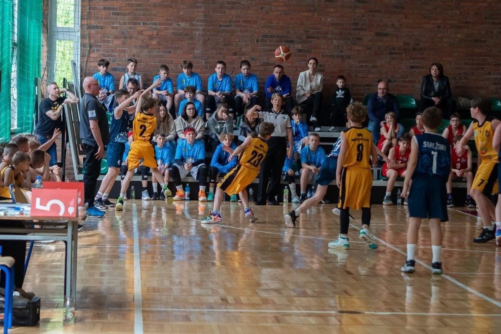 Zdjęcie w galerii na portalu naszwodzislaw.com: Koszykówka. Żaki MKS Wodzisław Śląski z awansem [FOTO] wiadomości z regionu