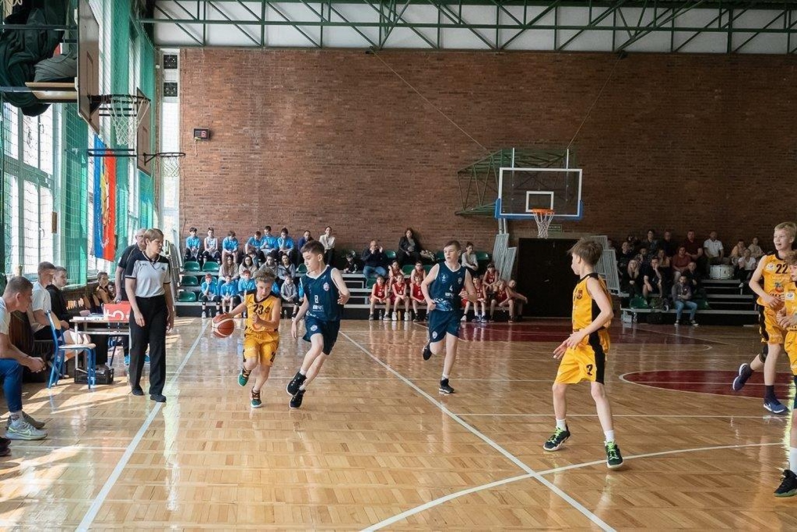 Zdjęcie w galerii na portalu naszwodzislaw.com: Koszykówka. Żaki MKS Wodzisław Śląski z awansem [FOTO] wiadomości z regionu