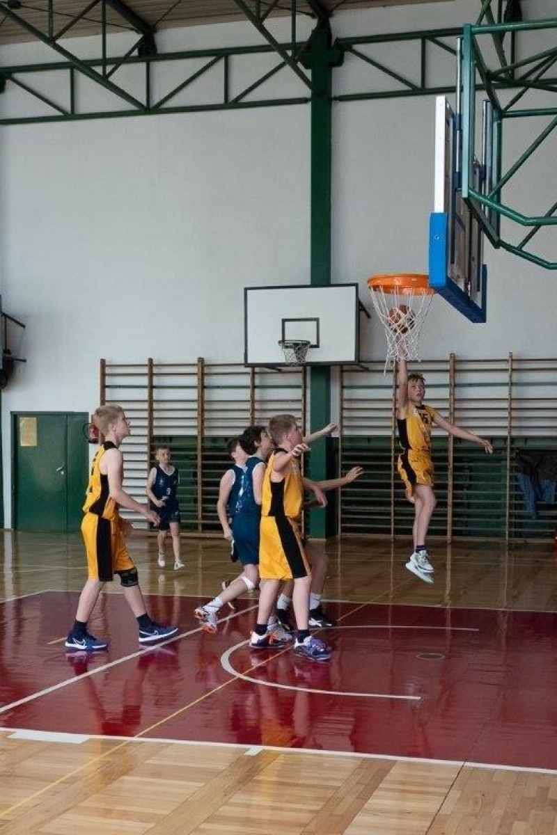 Zdjęcie w galerii na portalu naszwodzislaw.com: Koszykówka. Żaki MKS Wodzisław Śląski z awansem [FOTO] wiadomości z regionu