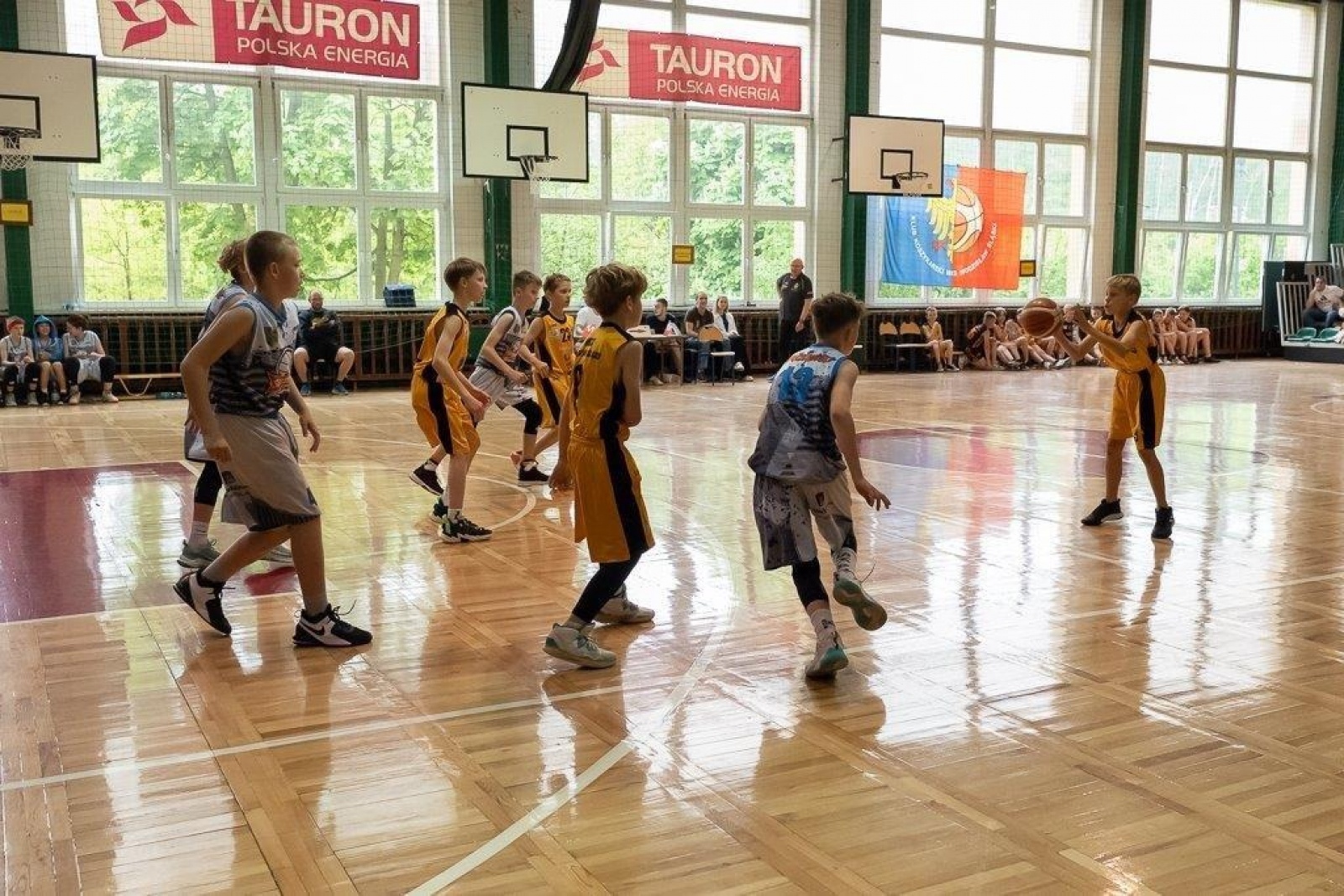 Zdjęcie w galerii na portalu naszwodzislaw.com: Koszykówka. Żaki MKS Wodzisław Śląski z awansem [FOTO] wiadomości z regionu