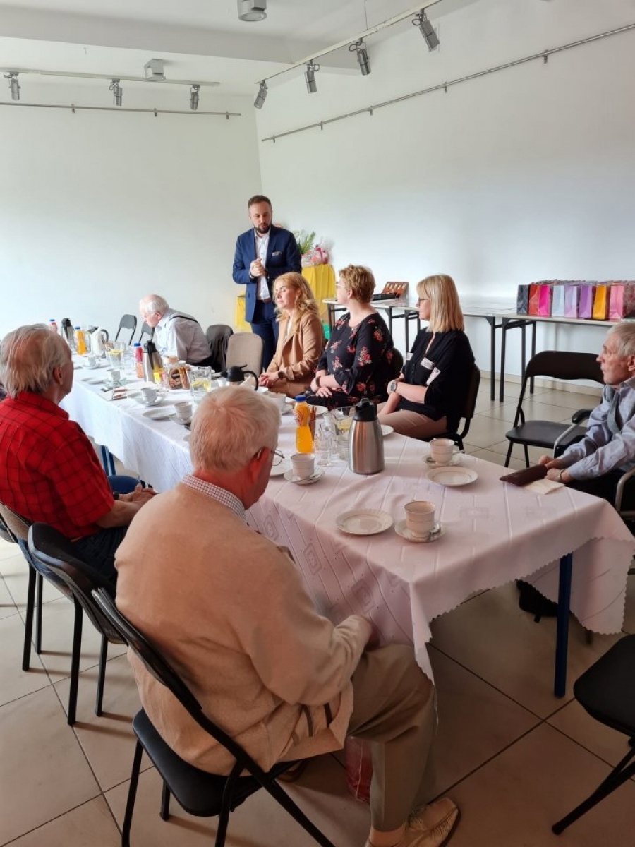 Zdjęcie w galerii na portalu naszwodzislaw.com: Z pasji do monet... Numizmatycy z Rydułtów świętowali jubileusz 40-lecia [FOTO] wiadomości z regionu