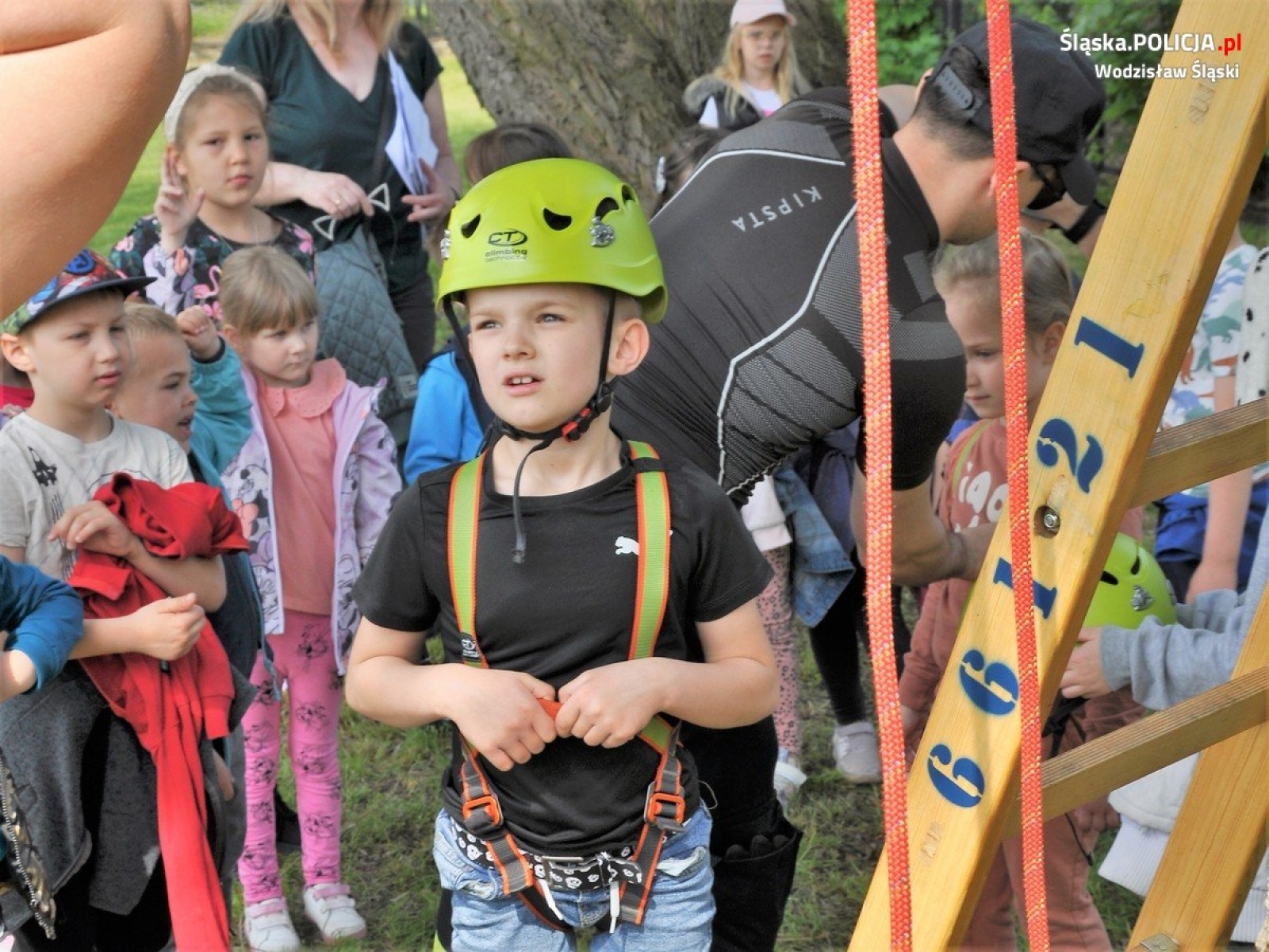 Zdjęcie w galerii na portalu naszwodzislaw.com: Dzień otwartej strażnicy w PSP Wodzisław Śląski [FOTO i WIDEO] wiadomości z regionu