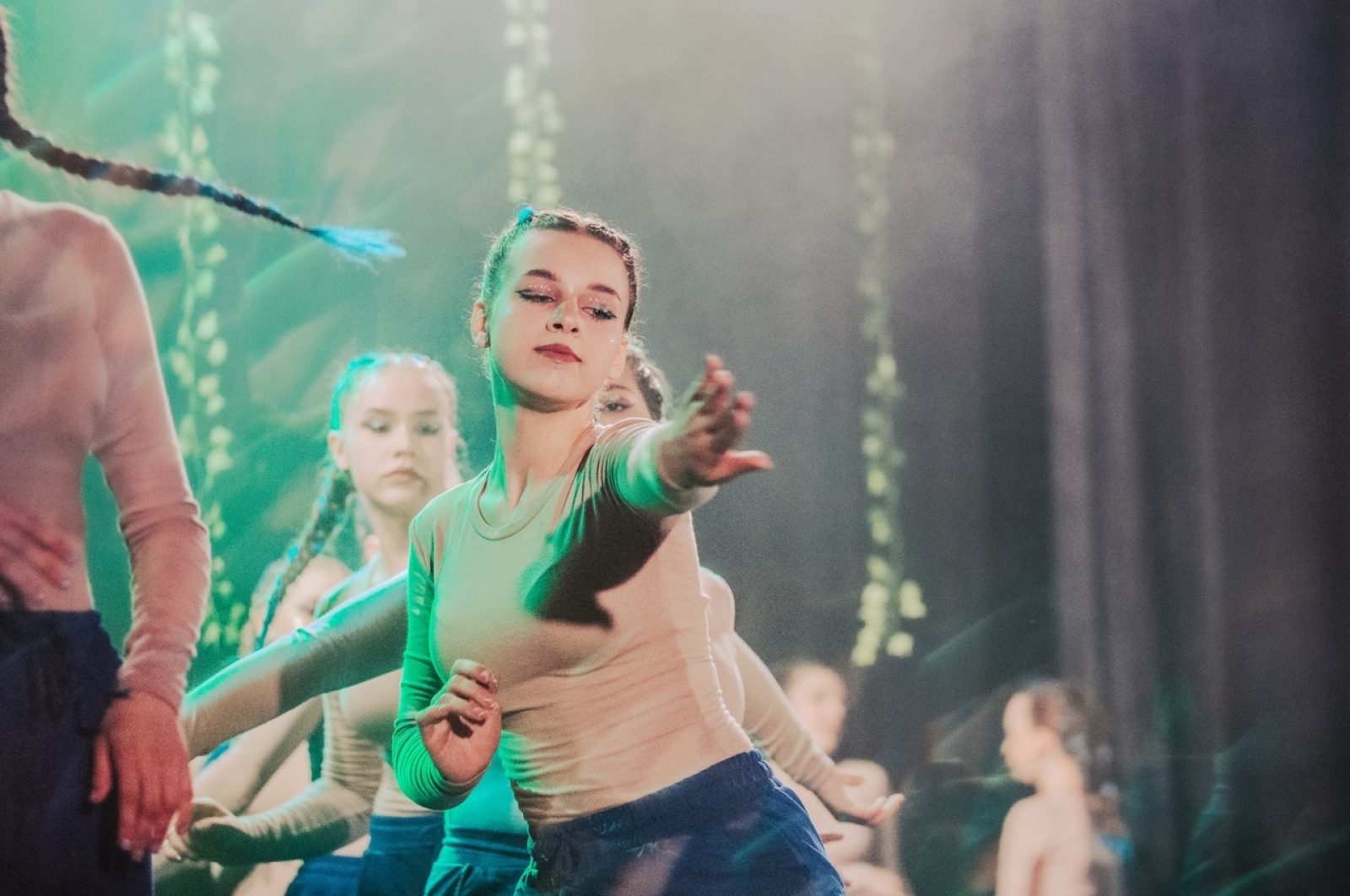 Zdjęcie w galerii na portalu naszwodzislaw.com: Premiera spektaklu poMOC Teatru Tańca Memento za nami [FOTO] wiadomości z regionu