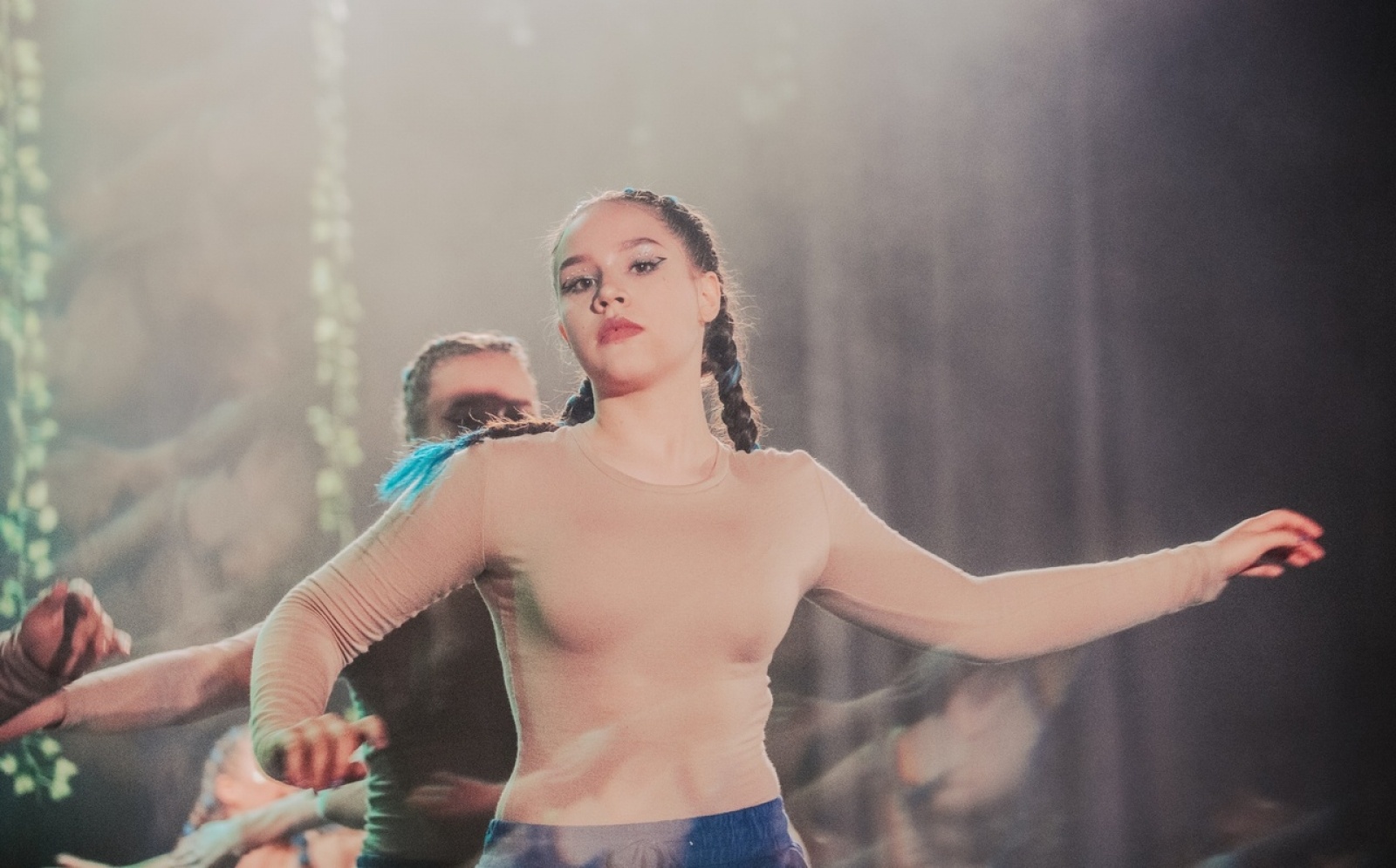 Zdjęcie w galerii na portalu naszwodzislaw.com: Premiera spektaklu poMOC Teatru Tańca Memento za nami [FOTO] wiadomości z regionu