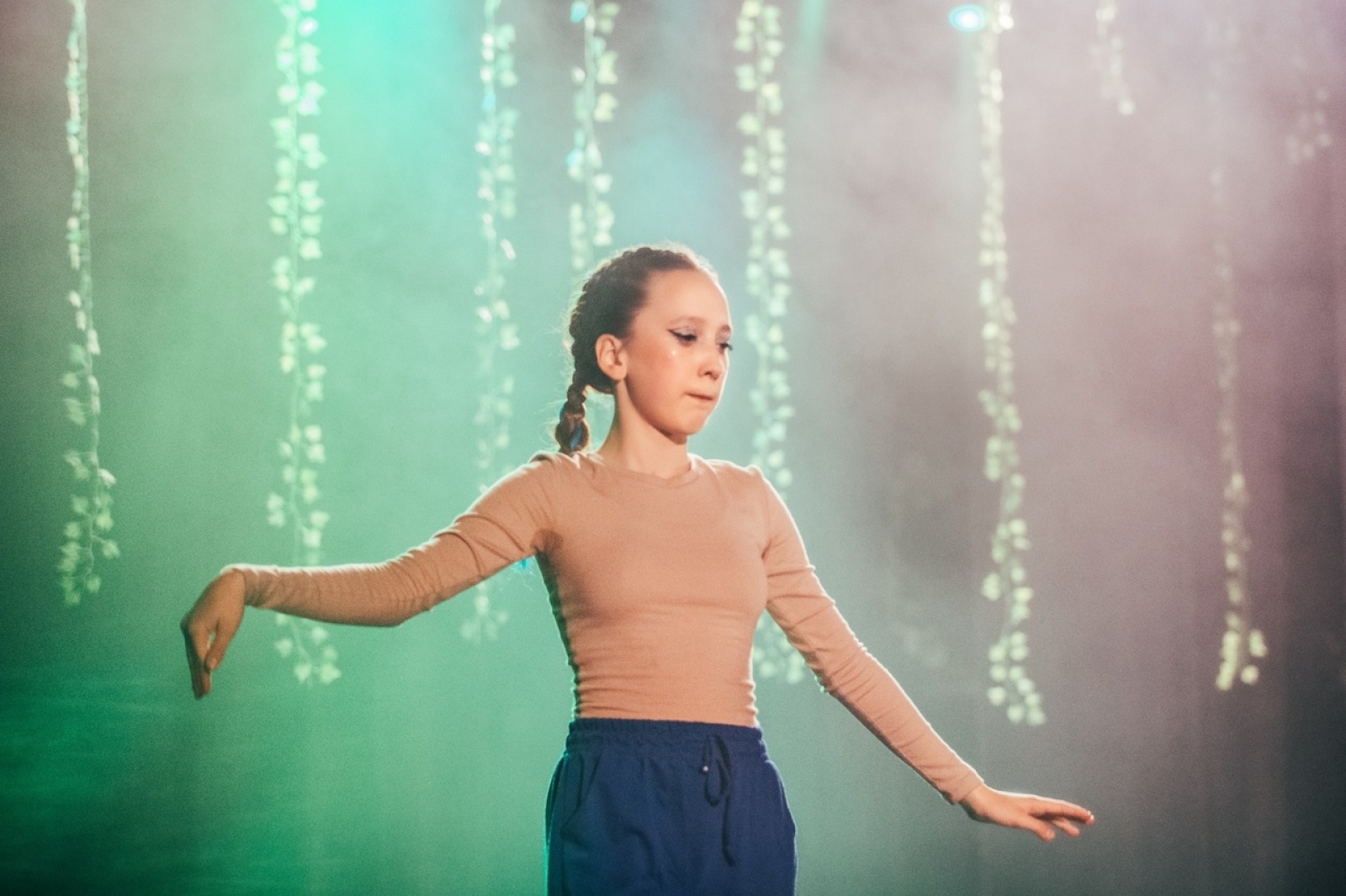 Zdjęcie w galerii na portalu naszwodzislaw.com: Premiera spektaklu poMOC Teatru Tańca Memento za nami [FOTO] wiadomości z regionu