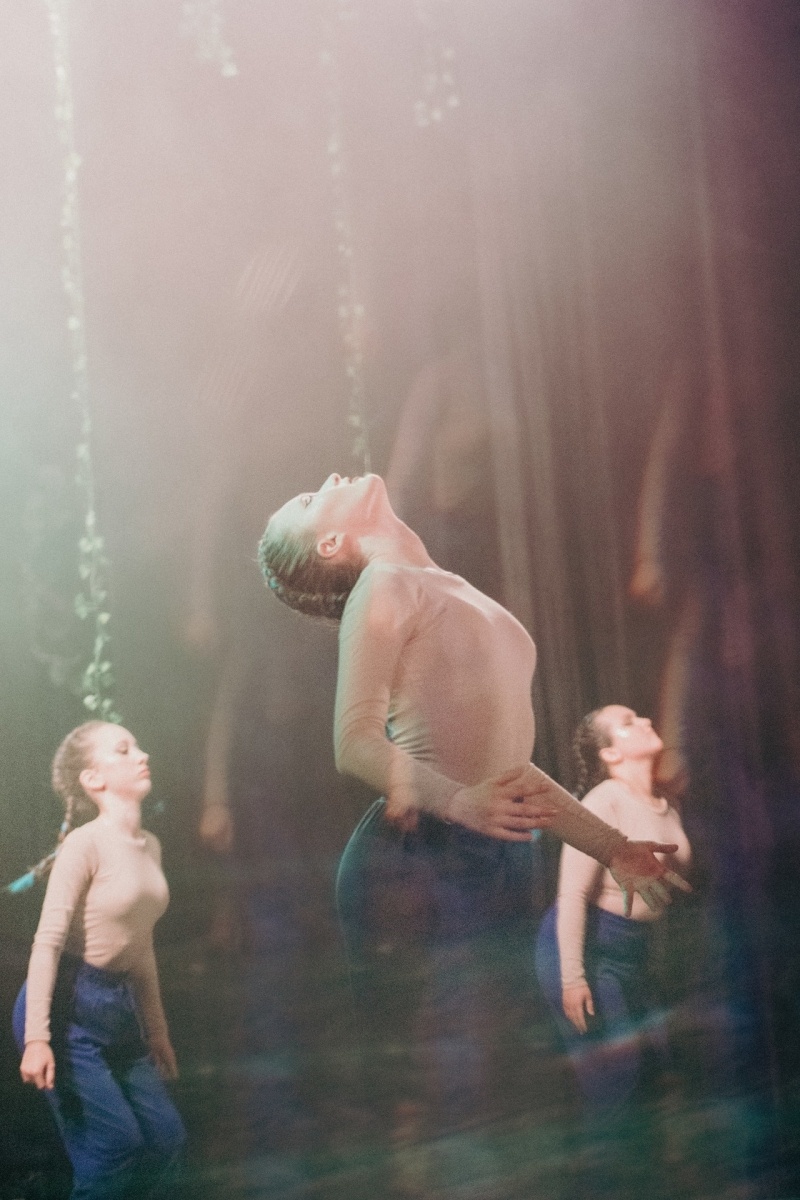 Zdjęcie w galerii na portalu naszwodzislaw.com: Premiera spektaklu poMOC Teatru Tańca Memento za nami [FOTO] wiadomości z regionu