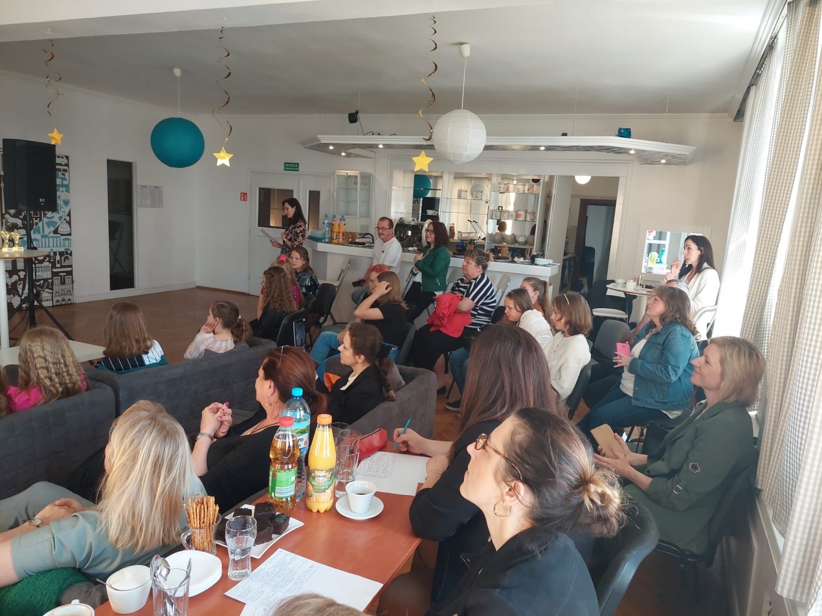 Zdjęcie w galerii na portalu naszwodzislaw.com: Powiatowy festiwal piosenki anglojęzycznej Sing Along po raz X wiadomości z regionu