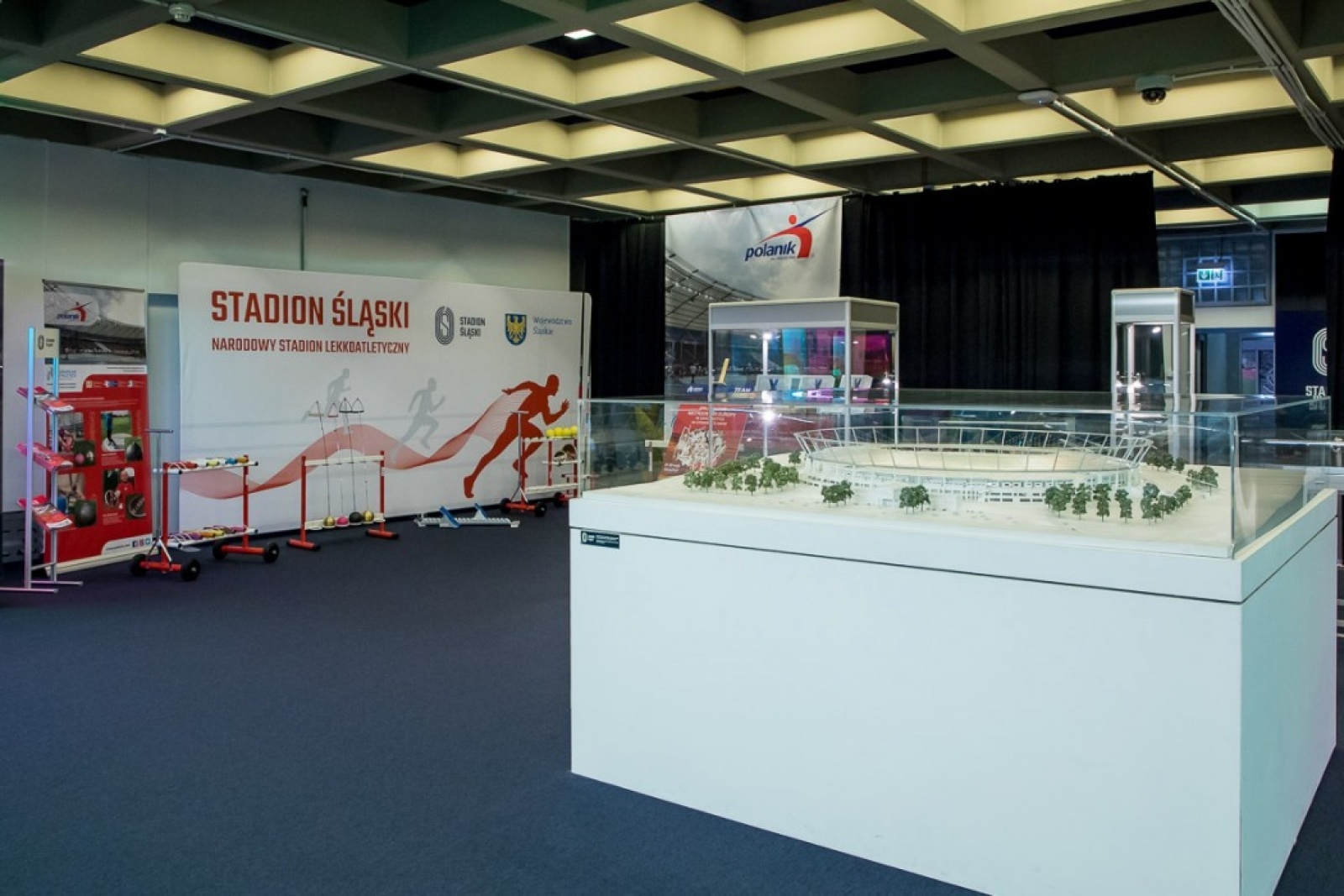 Zdjęcie w galerii na portalu naszwodzislaw.com: Królowa sportu w Kotle Czarownic wiadomości z regionu