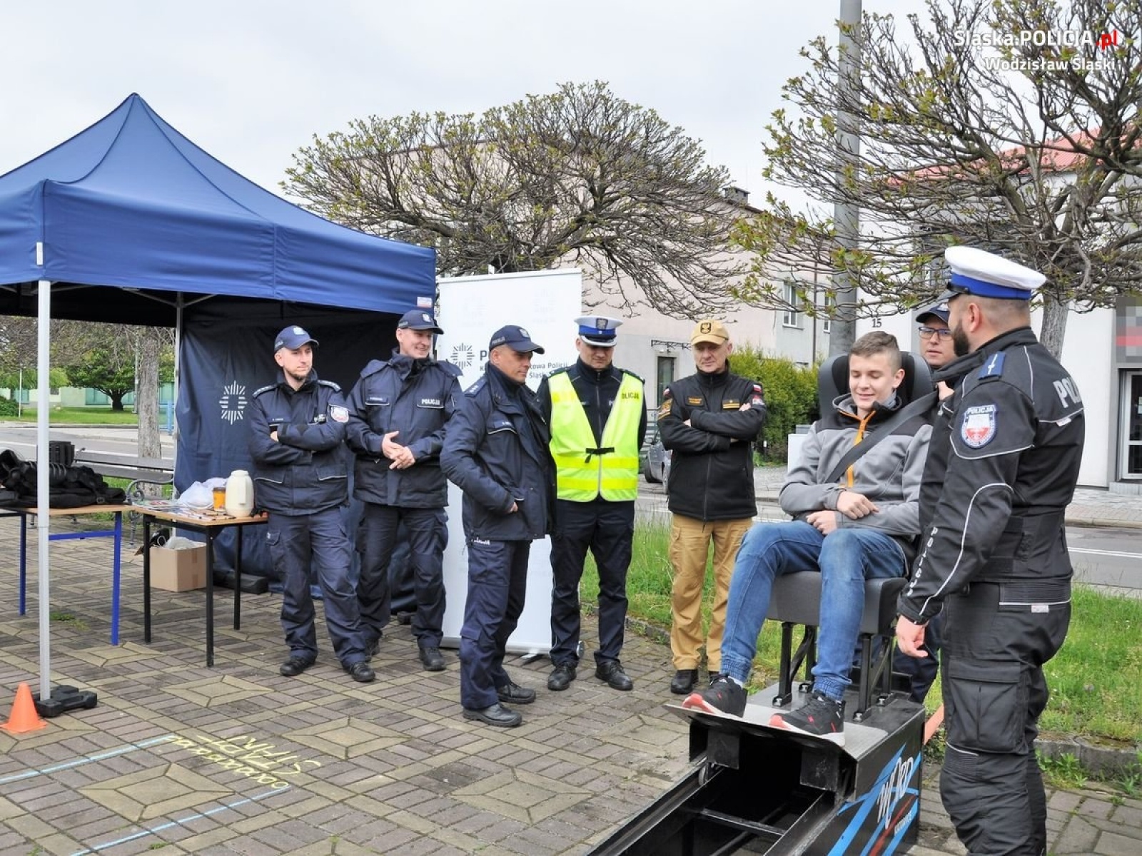 Zdjęcie w galerii na portalu naszwodzislaw.com: Piknik Bezpieczeństwa za nami wiadomości z regionu