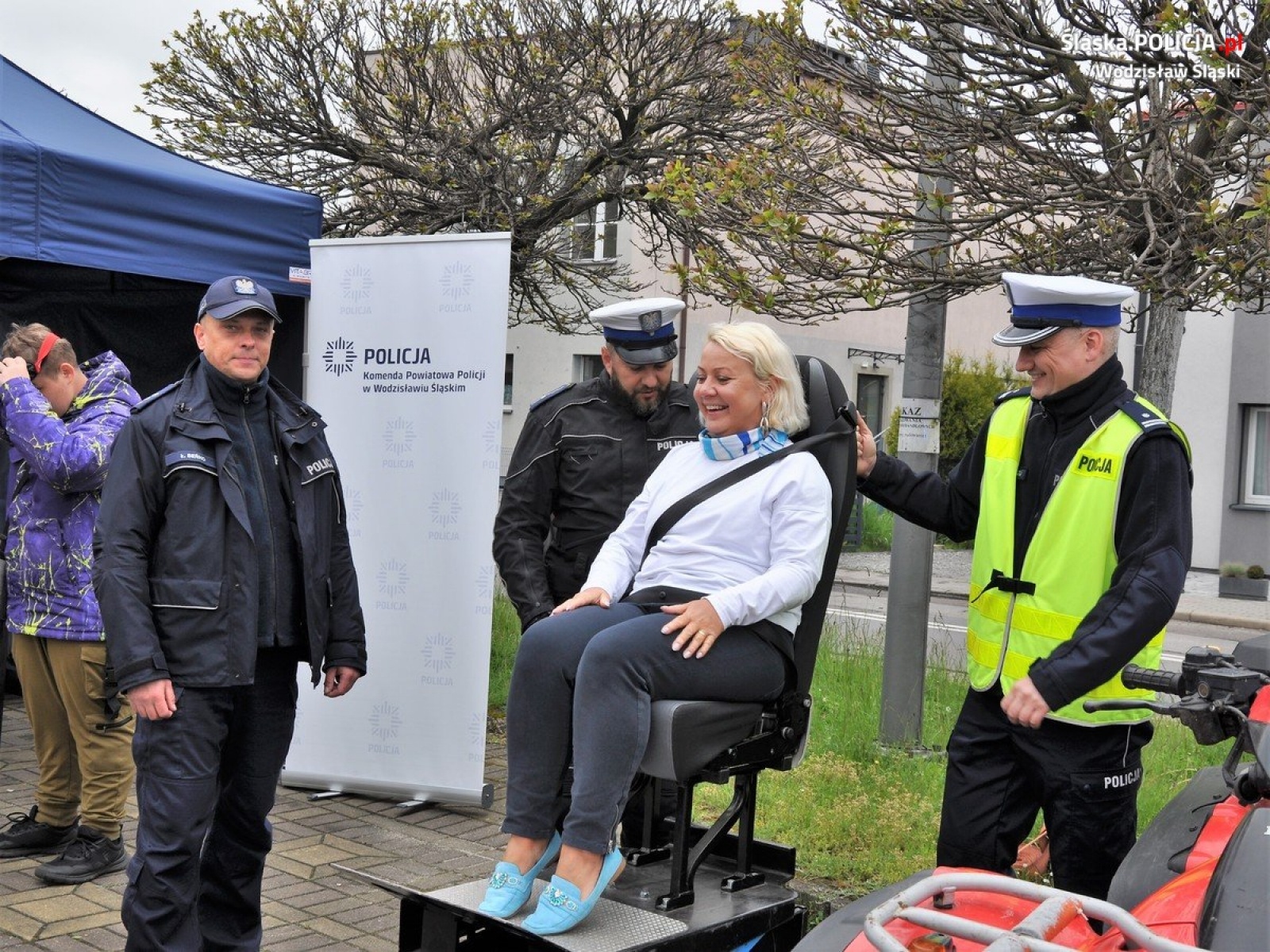 Zdjęcie w galerii na portalu naszwodzislaw.com: Piknik Bezpieczeństwa za nami wiadomości z regionu