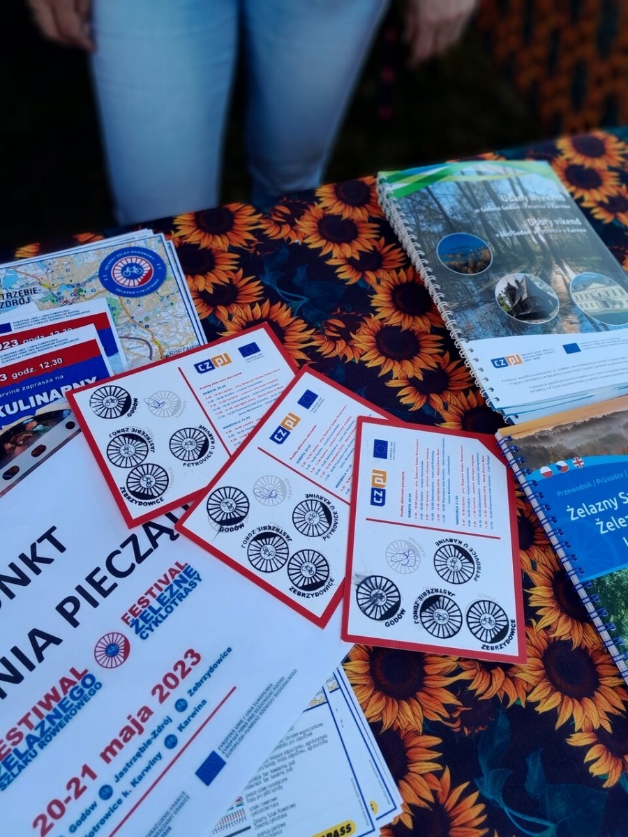 Zdjęcie w galerii na portalu naszwodzislaw.com: W ciągu dwóch dni Gminę Godów odwiedziło cztery tysiące rowerzystów. Festiwal Żelaznego Szlaku Rowerowego za nami wiadomości z regionu