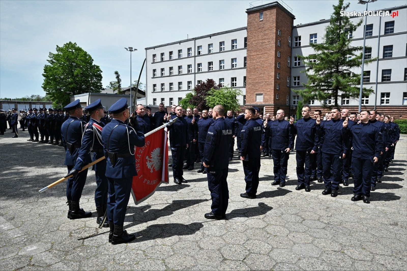 Zdjęcie w galerii na portalu naszwodzislaw.com: Uroczyste ślubowanie nowych policjantów [FOTO] wiadomości z regionu