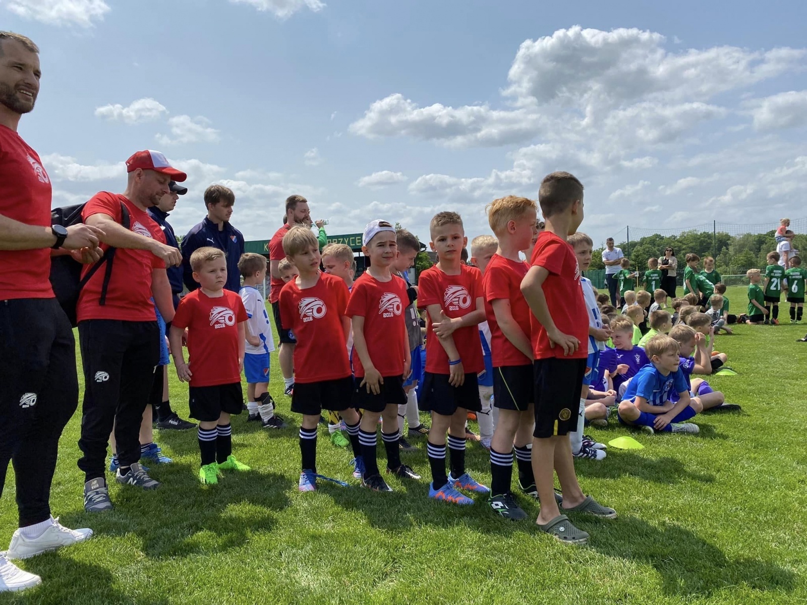 Zdjęcie w galerii na portalu naszwodzislaw.com: Kinder Cup Gorzyce. Sportowa rywalizacja rocznika 2016 za nami [FOTO] wiadomości z regionu