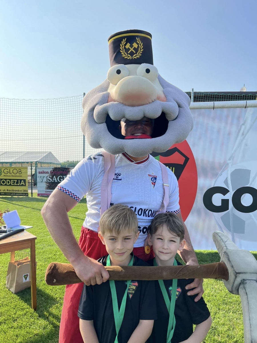 Zdjęcie w galerii na portalu naszwodzislaw.com: Kinder Cup Gorzyce. Sportowa rywalizacja rocznika 2016 za nami [FOTO] wiadomości z regionu