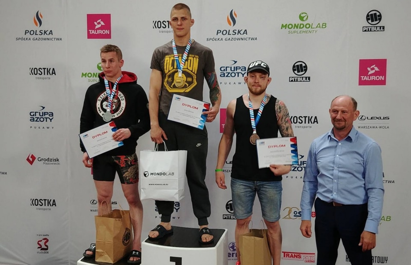 Zdjęcie w galerii na portalu naszwodzislaw.com: Worek medali Octagon Team na mistrzostwach Polski MMA wiadomości z regionu
