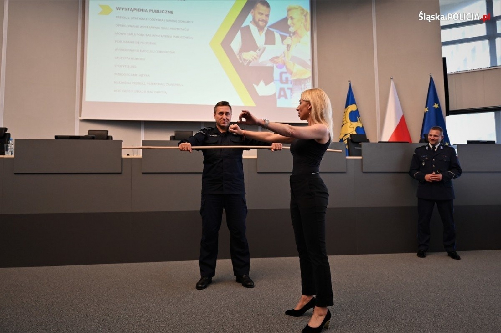 Zdjęcie w galerii na portalu naszwodzislaw.com: Doskonalenie warsztatu lektorskiego. Szkolenie dla policjantów wiadomości z regionu