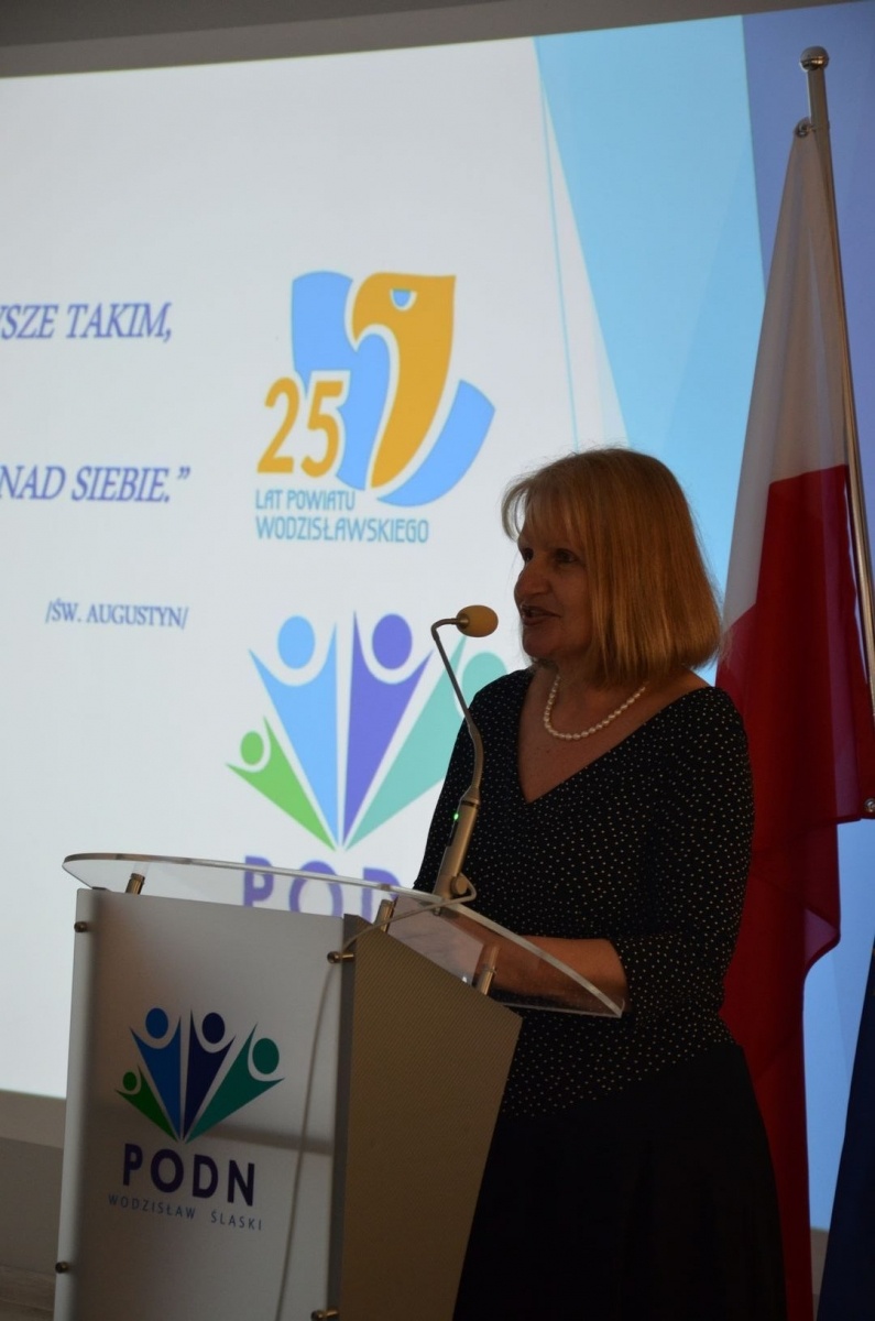 Zdjęcie w galerii na portalu naszwodzislaw.com: Laureaci konkursów zawodowych nagrodzeni [FOTO] wiadomości z regionu