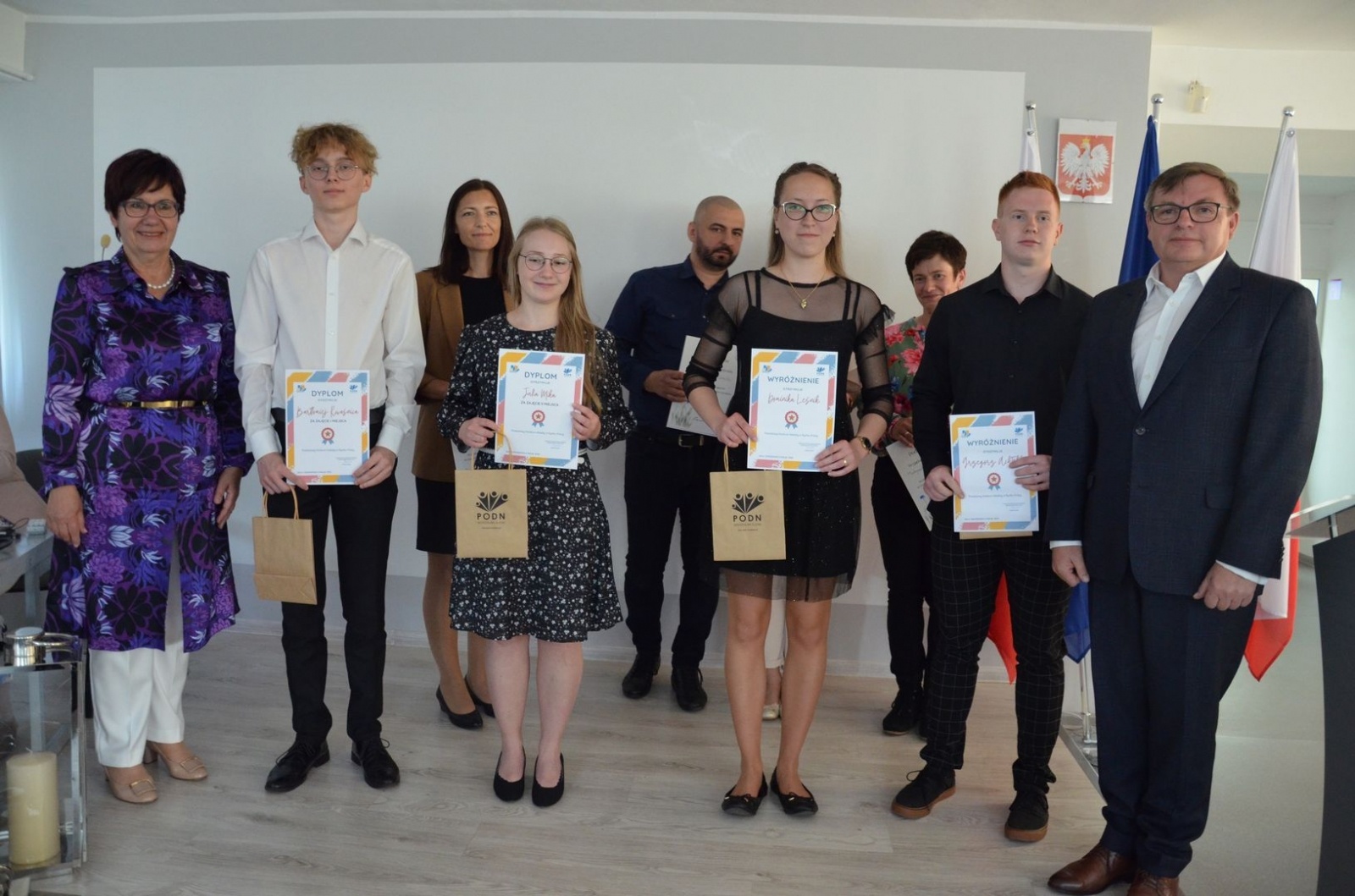 Zdjęcie w galerii na portalu naszwodzislaw.com: Laureaci konkursów zawodowych nagrodzeni [FOTO] wiadomości z regionu