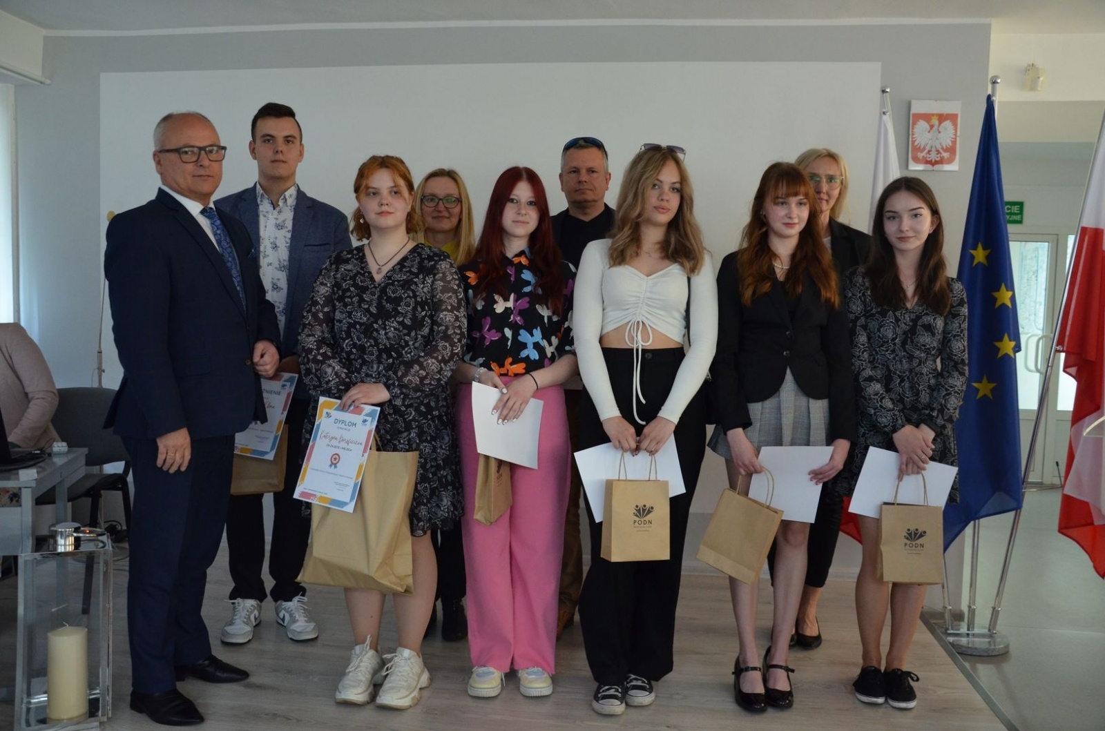 Zdjęcie w galerii na portalu naszwodzislaw.com: Laureaci konkursów zawodowych nagrodzeni [FOTO] wiadomości z regionu