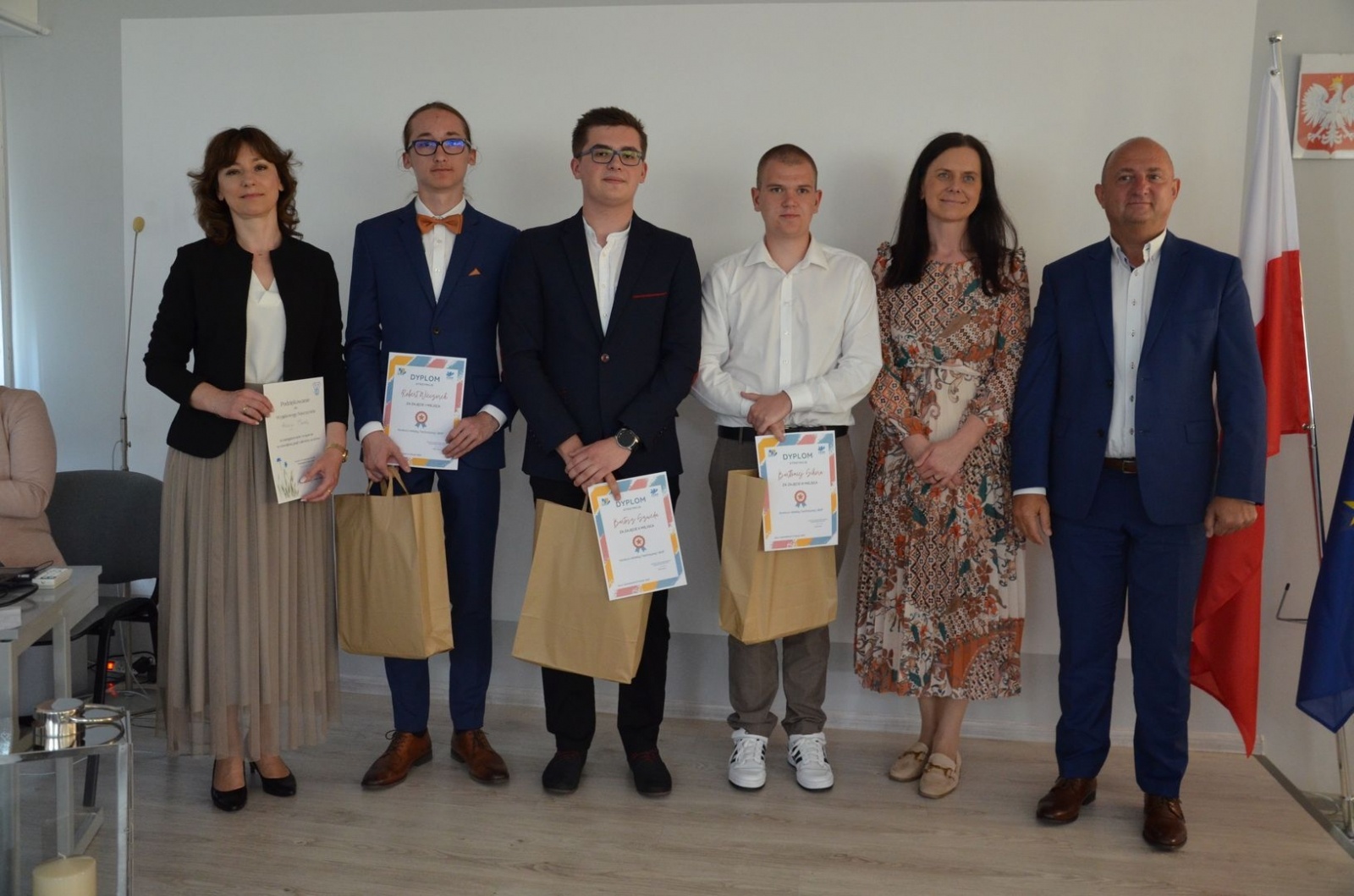 Zdjęcie w galerii na portalu naszwodzislaw.com: Laureaci konkursów zawodowych nagrodzeni [FOTO] wiadomości z regionu