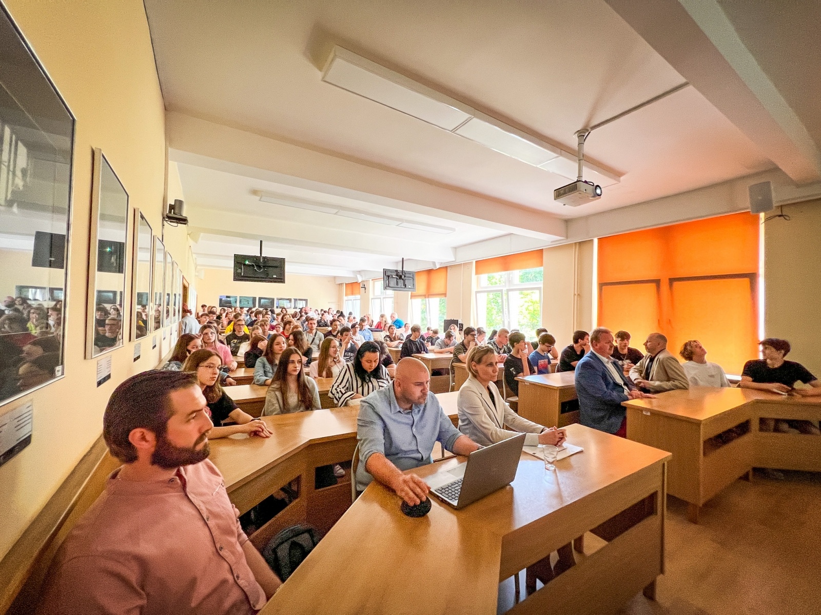 Zdjęcie w galerii na portalu naszwodzislaw.com: Nie ulegajcie pokusie etatu. Dzień Przedsiębiorczości w raciborskiej uczelni [FOTO i WIDEO] wiadomości z regionu