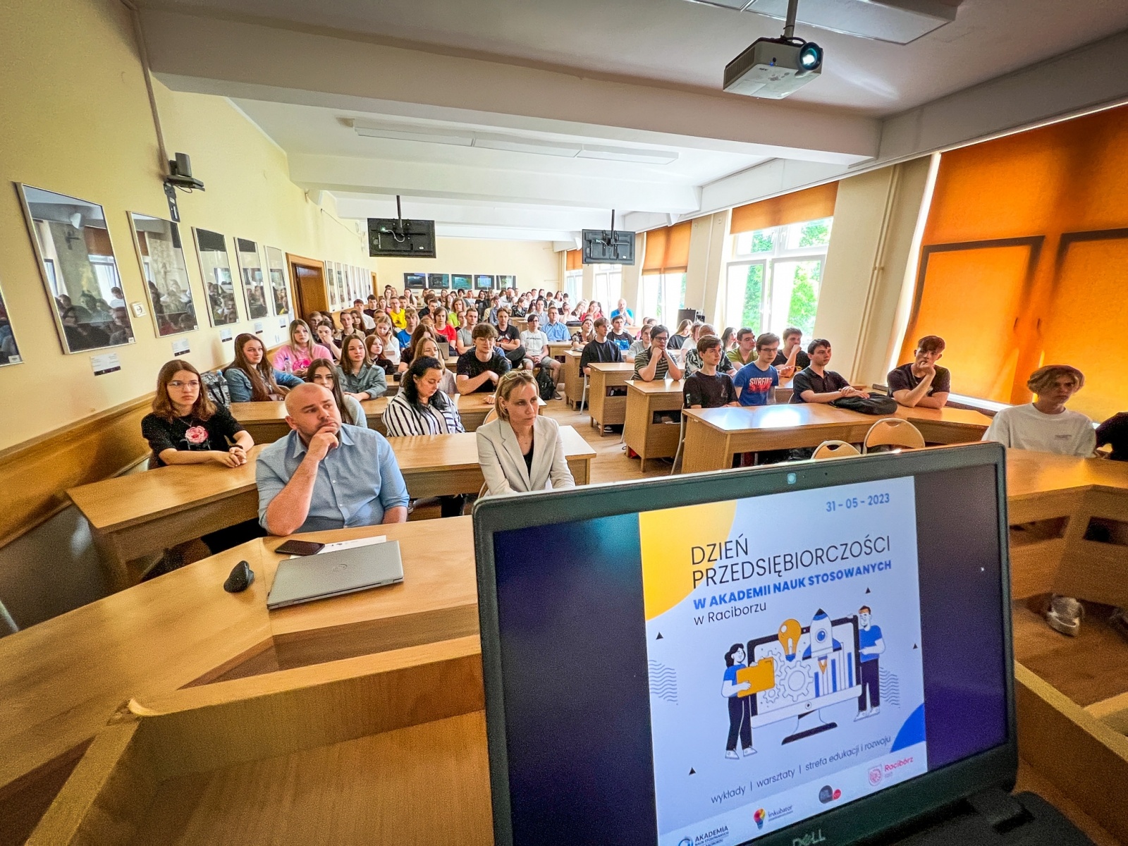 Zdjęcie w galerii na portalu naszwodzislaw.com: Nie ulegajcie pokusie etatu. Dzień Przedsiębiorczości w raciborskiej uczelni [FOTO i WIDEO] wiadomości z regionu
