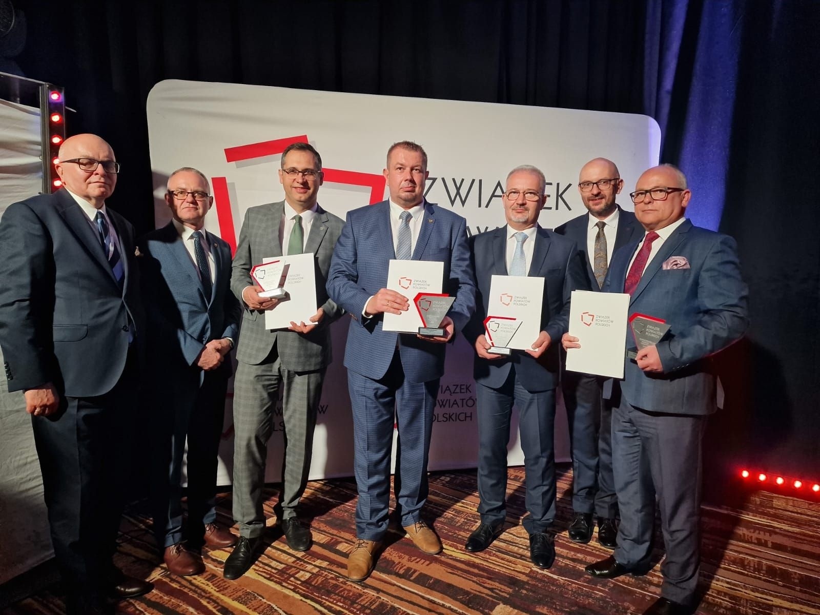 Zdjęcie w galerii na portalu naszwodzislaw.com: Powiat po raz kolejny wśród najlepszych wiadomości z regionu