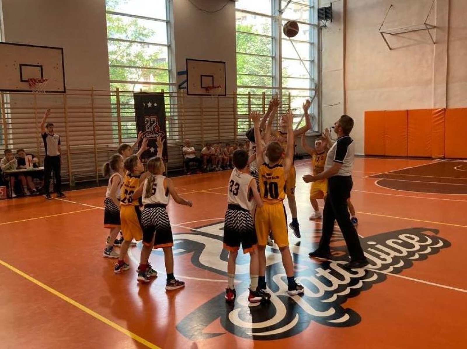 Zdjęcie w galerii na portalu naszwodzislaw.com: Koszykarze z Wodzisławia Śląskiego zakończyli sezon wiadomości z regionu