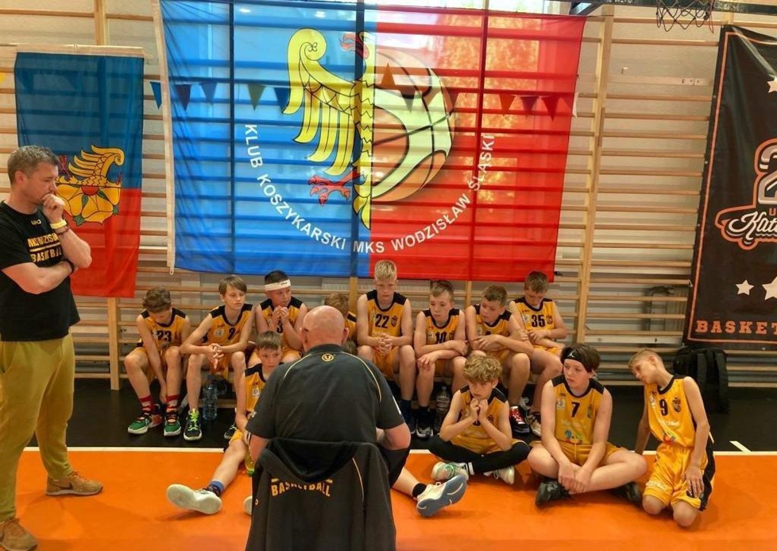 Zdjęcie w galerii na portalu naszwodzislaw.com: Koszykarze z Wodzisławia Śląskiego zakończyli sezon wiadomości z regionu