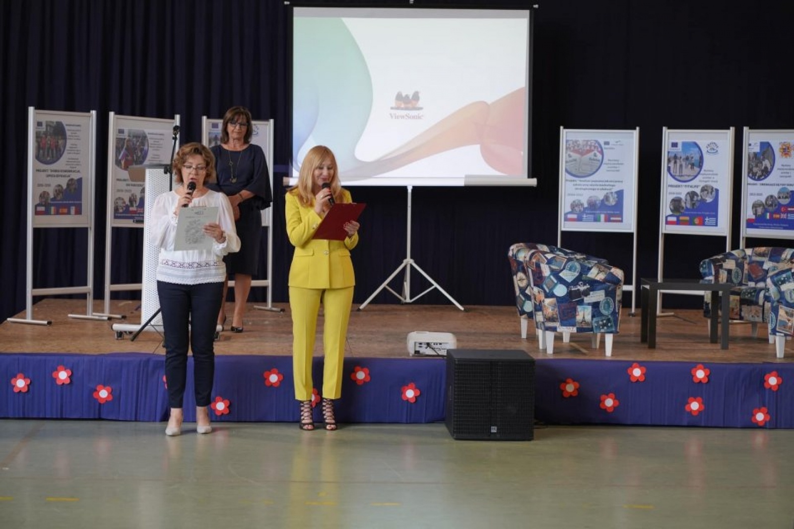 Zdjęcie w galerii na portalu naszwodzislaw.com: Przyjaźń polsko-hiszpańska w rydułtowskiej SP1 [FOTO] wiadomości z regionu