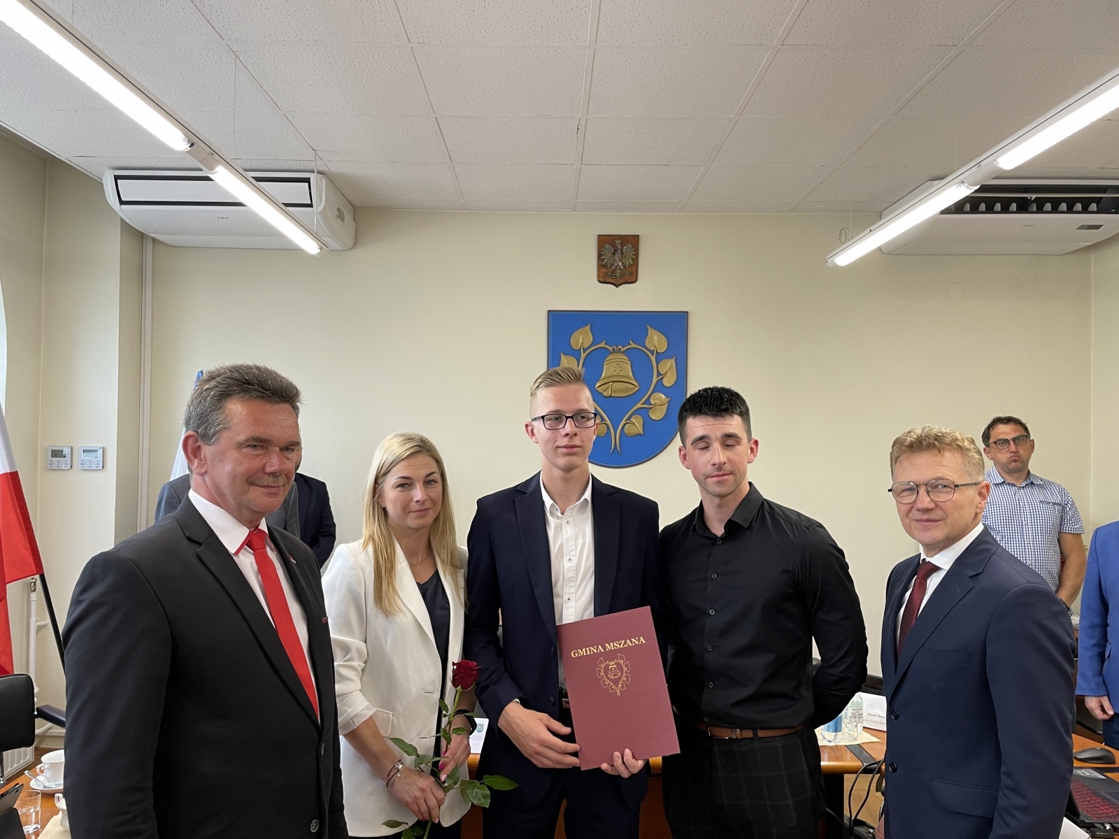 Zdjęcie w galerii na portalu naszwodzislaw.com: Mszana. Nagrody w dziedzinie kultury i sportu wręczone [FOTO] wiadomości z regionu